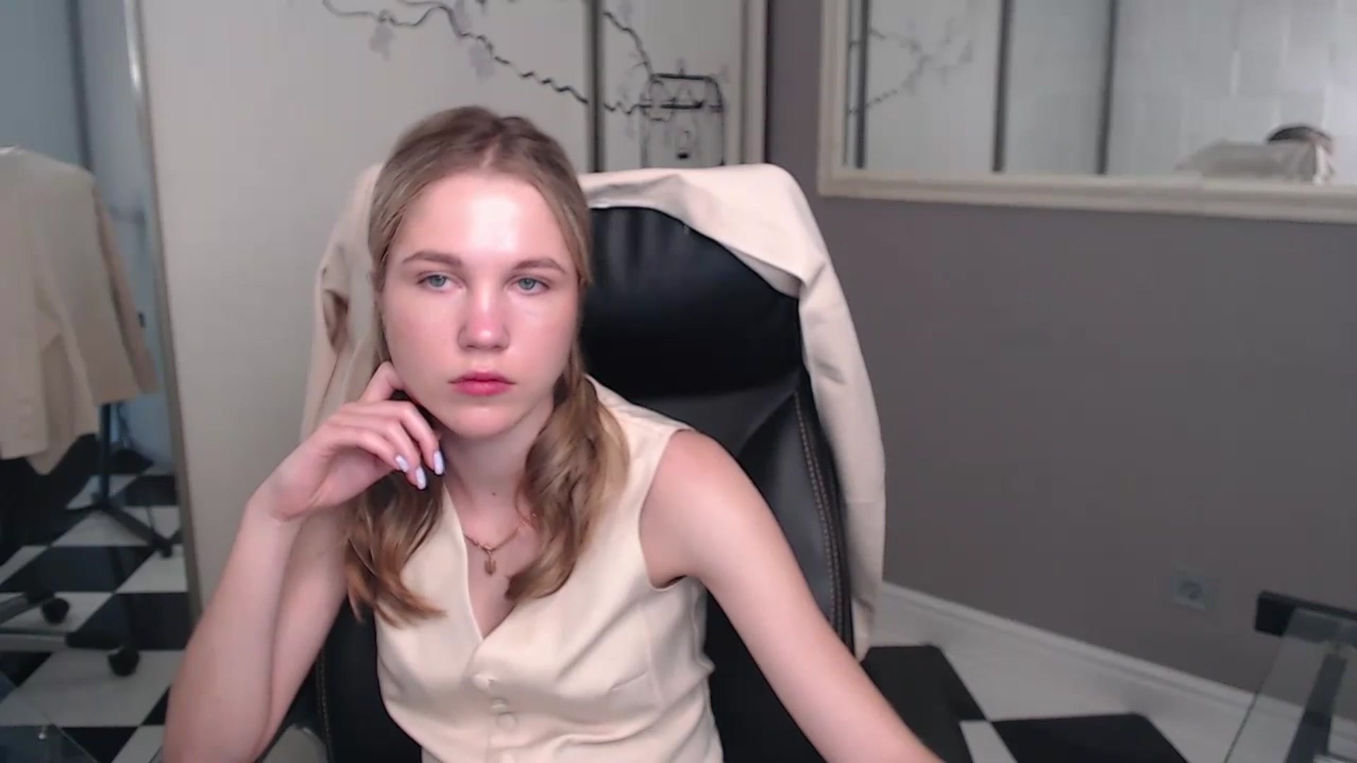 Gallery image thumbnail from Kate_Lewiss's myfreecams stream on, 05/26/2024, 07:50 image 9 of 20