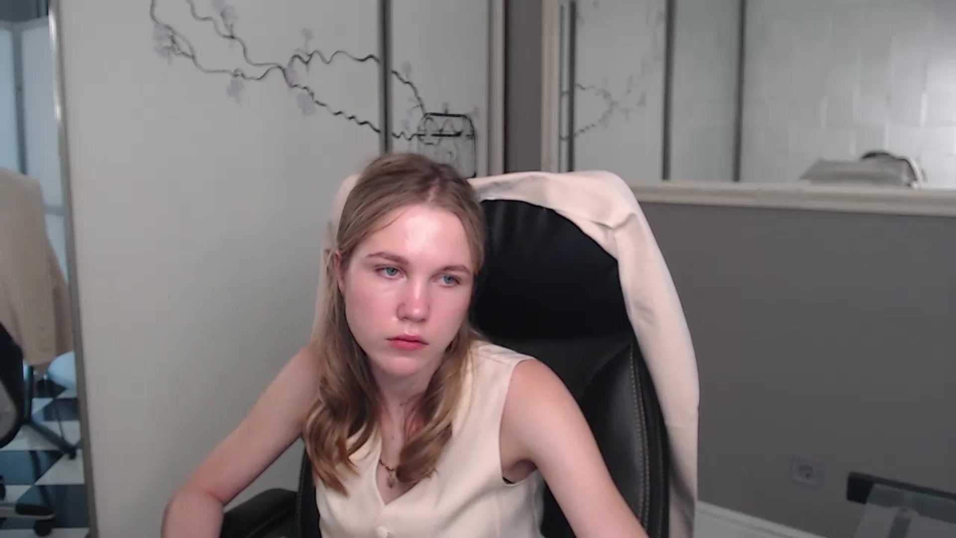 Gallery image thumbnail from Kate_Lewiss's myfreecams stream on, 05/26/2024, 10:43 image 5 of 20