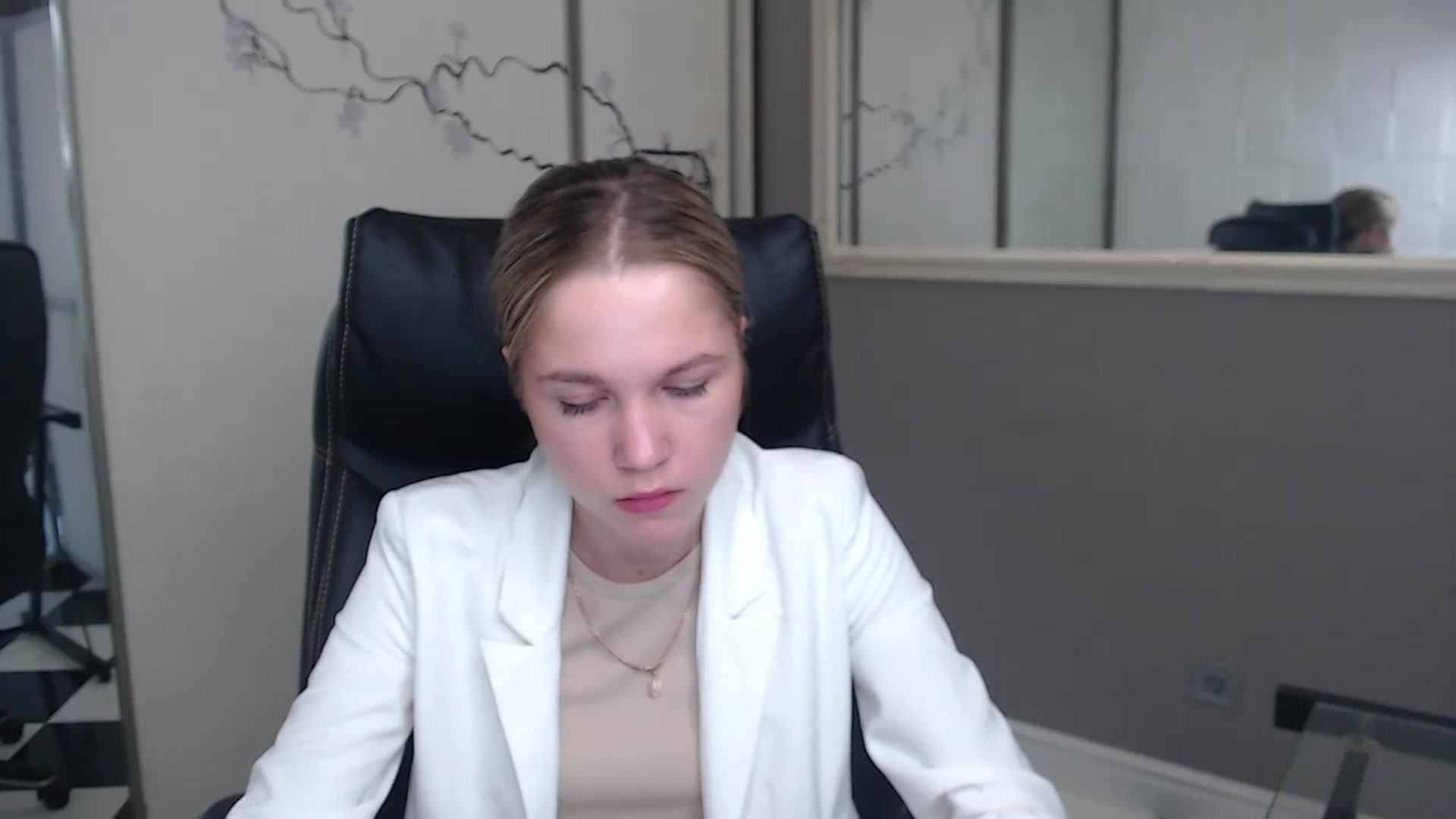 Gallery image thumbnail from Kate_Lewiss's myfreecams stream on, 05/27/2024, 05:55 image 13 of 20