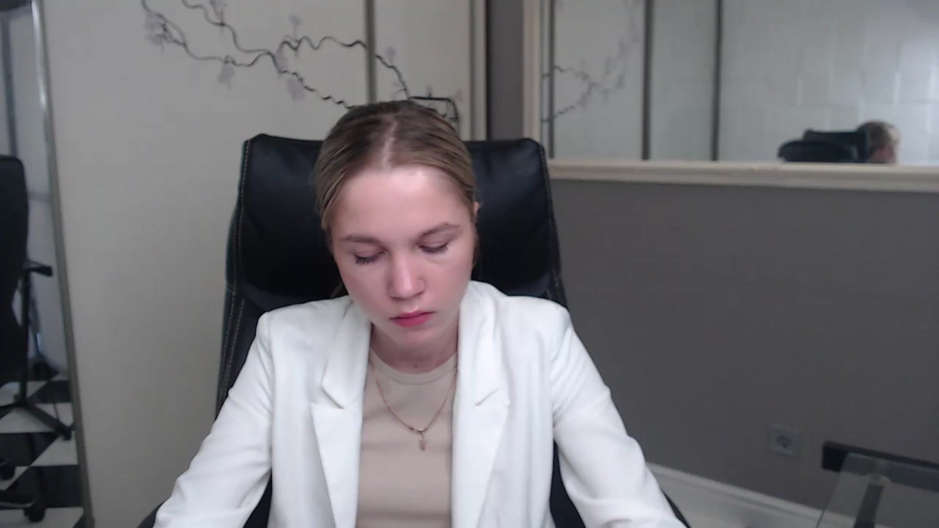Gallery image thumbnail from Kate_Lewiss's myfreecams stream on, 05/27/2024, 05:55 image 11 of 20
