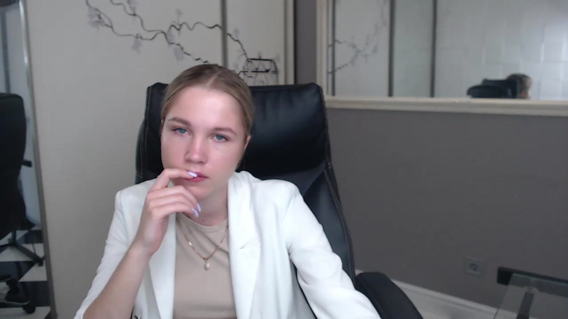 Gallery image thumbnail from Kate_Lewiss's myfreecams stream on, 05/27/2024, 05:55 image 8 of 20