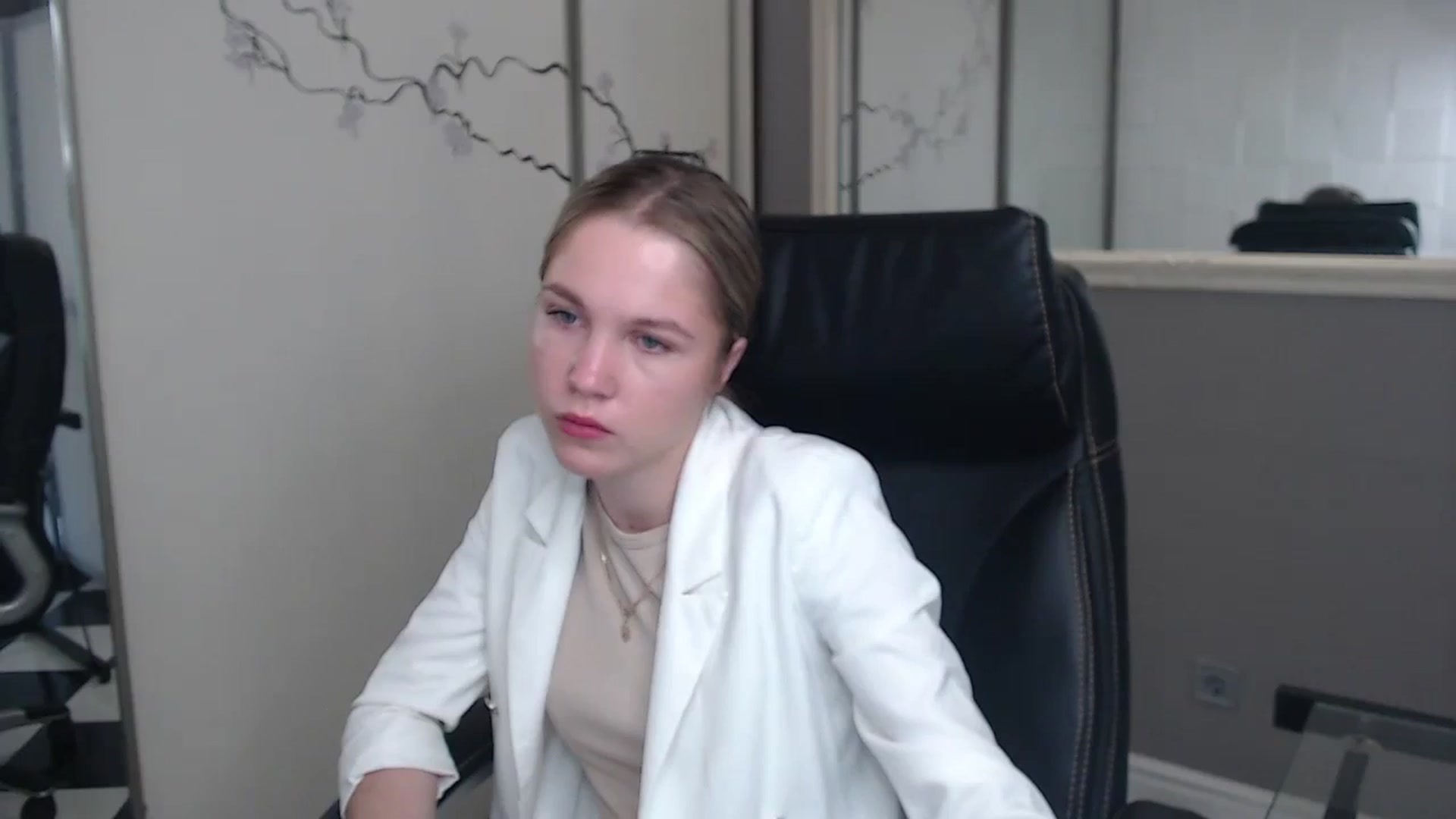 Gallery image thumbnail from Kate_Lewiss's myfreecams stream on, 05/27/2024, 05:55 image 6 of 20