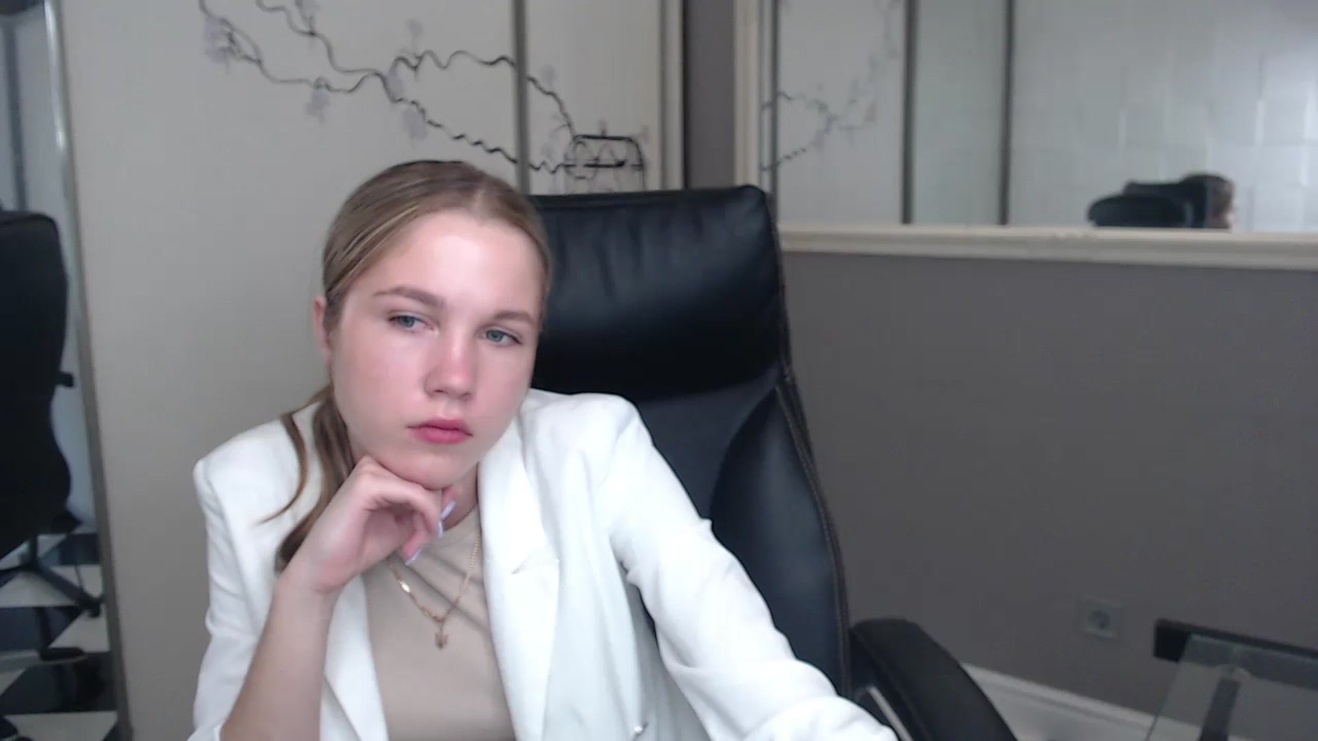 Gallery image thumbnail from Kate_Lewiss's myfreecams stream on, 05/27/2024, 06:22 image 8 of 20