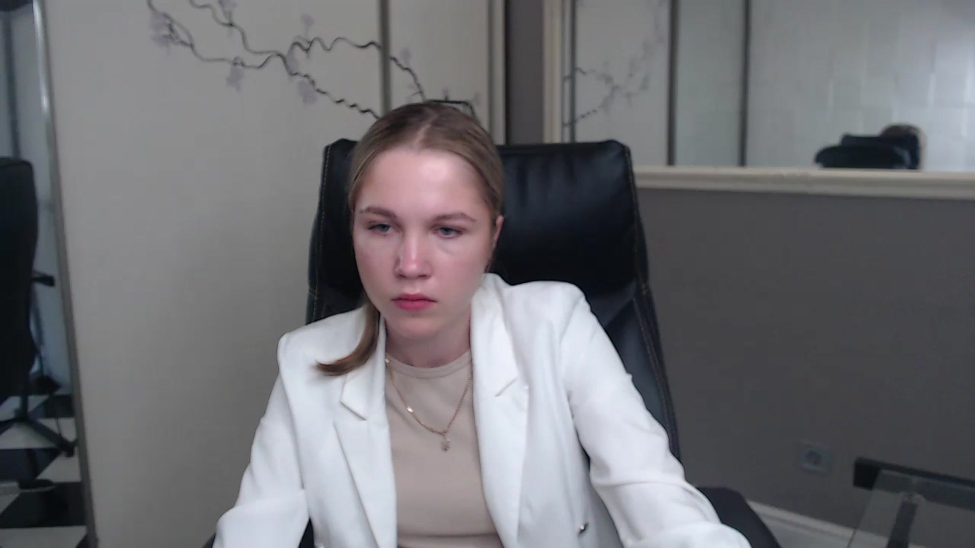 Gallery image thumbnail from Kate_Lewiss's myfreecams stream on, 05/27/2024, 07:00 image 5 of 20