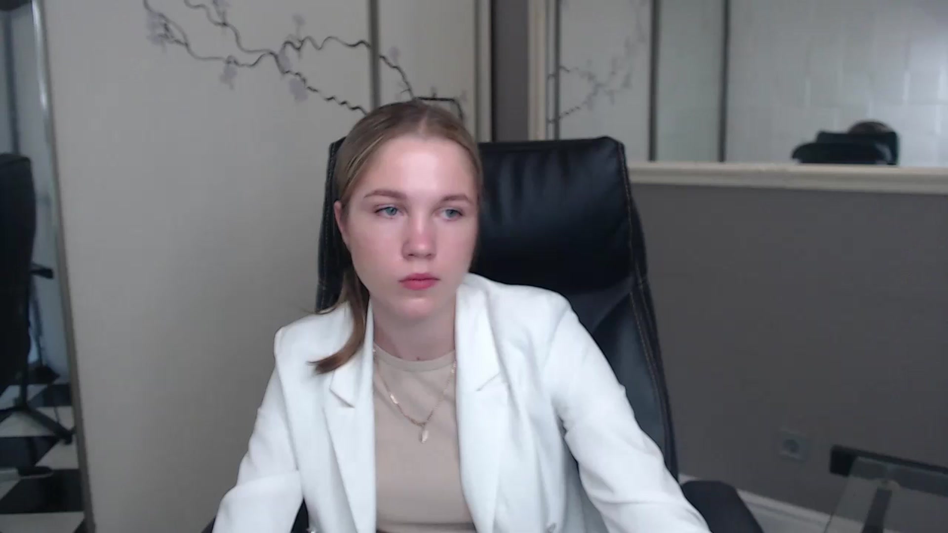 Gallery image thumbnail from Kate_Lewiss's myfreecams stream on, 05/27/2024, 07:00 image 8 of 20