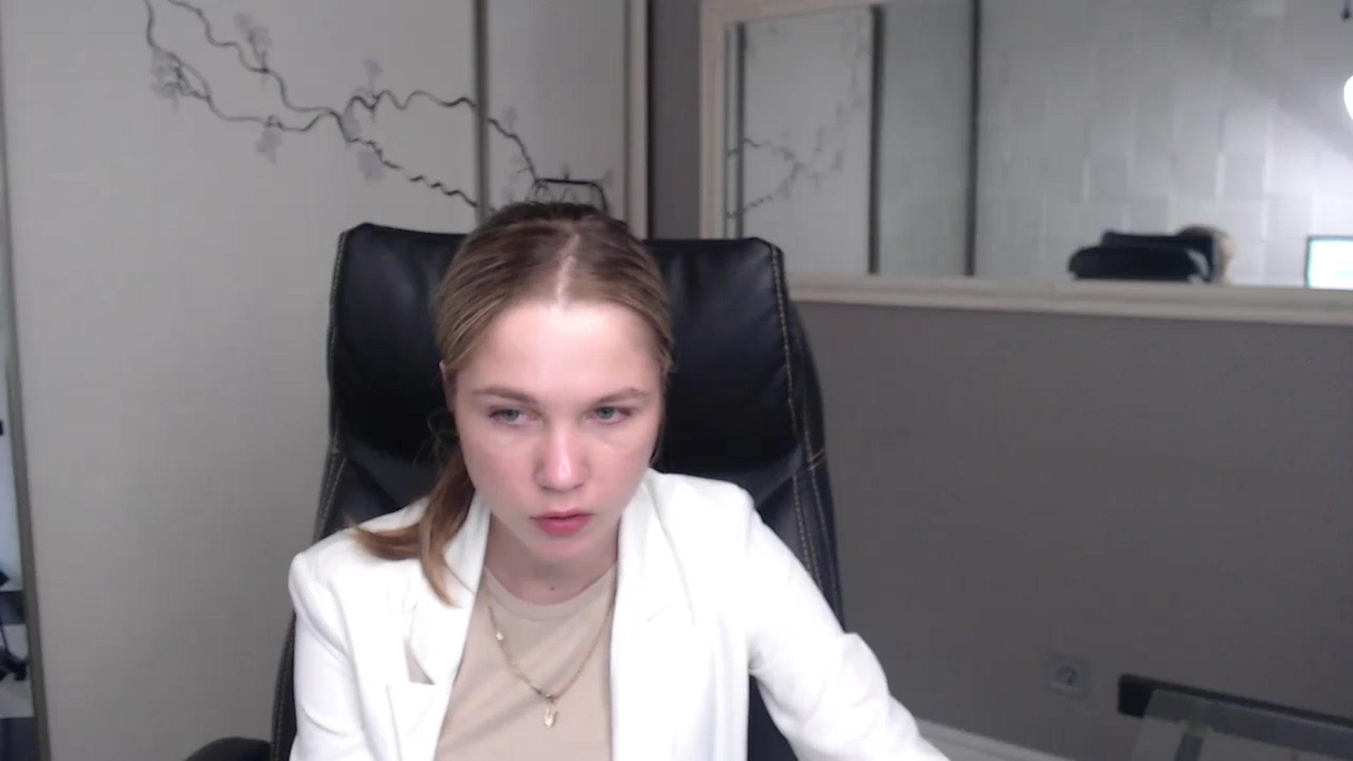 Gallery image thumbnail from Kate_Lewiss's myfreecams stream on, 05/27/2024, 10:05 image 2 of 20