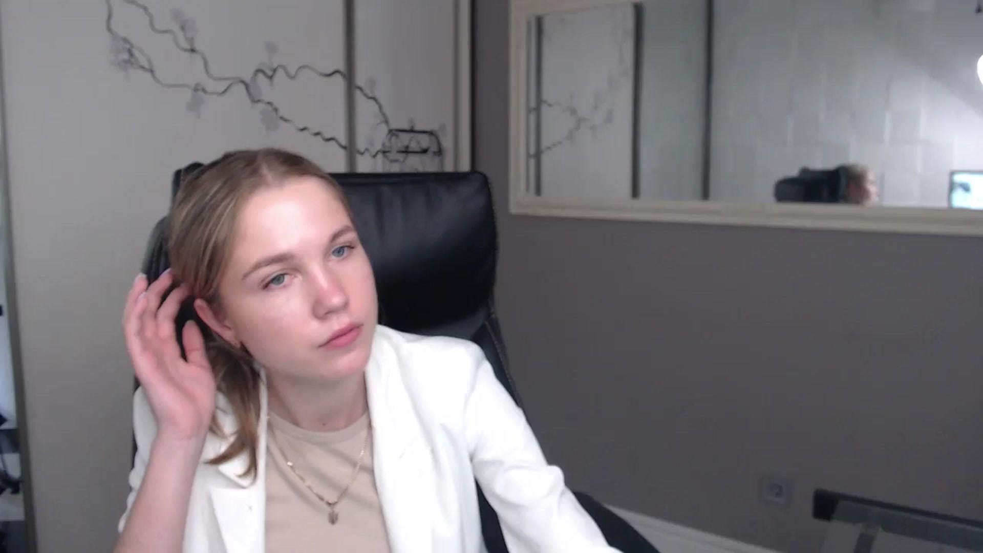 Gallery image thumbnail from Kate_Lewiss's myfreecams stream on, 05/27/2024, 10:05 image 9 of 20