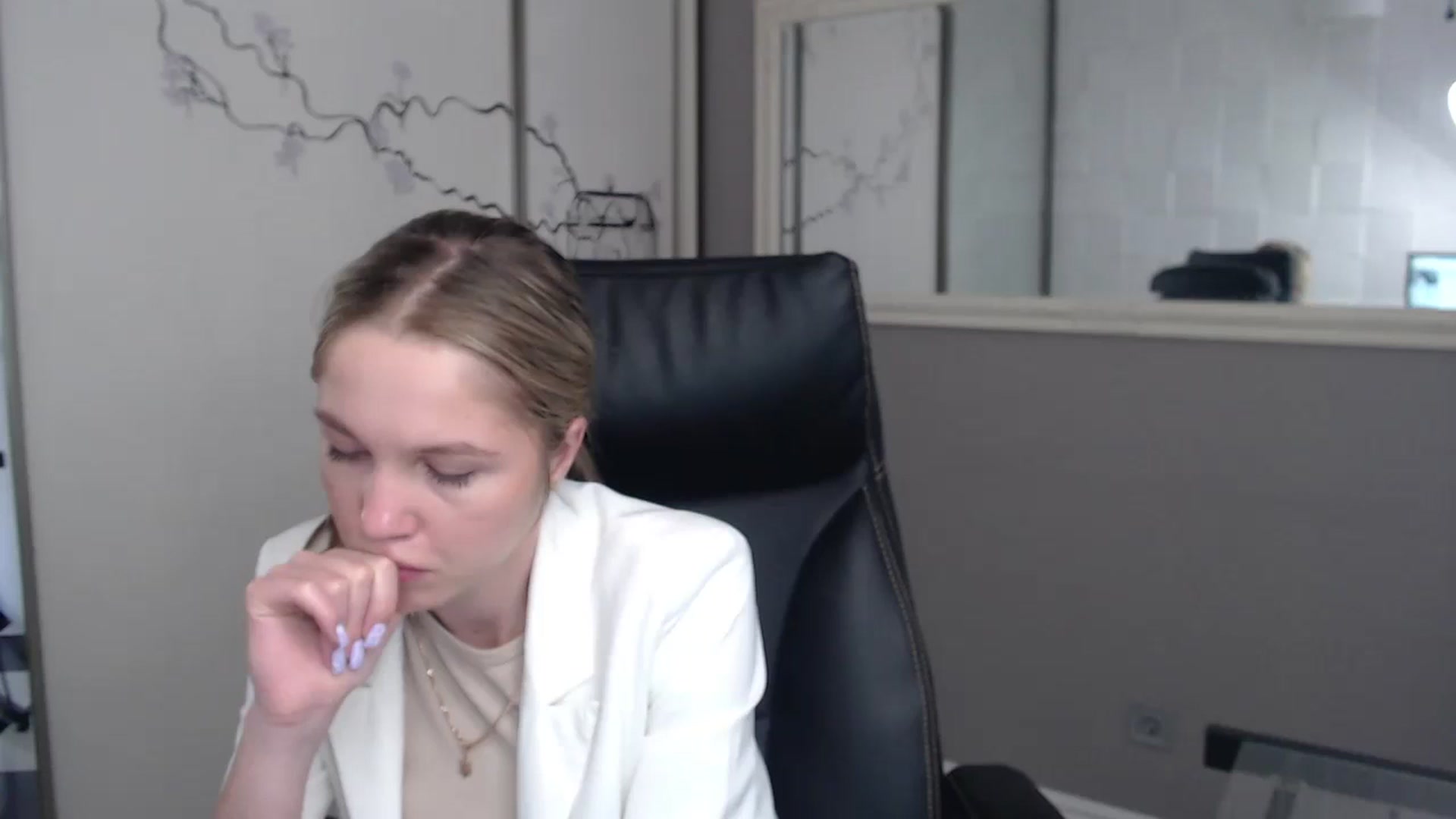 Gallery image thumbnail from Kate_Lewiss's myfreecams stream on, 05/27/2024, 10:39 image 2 of 20