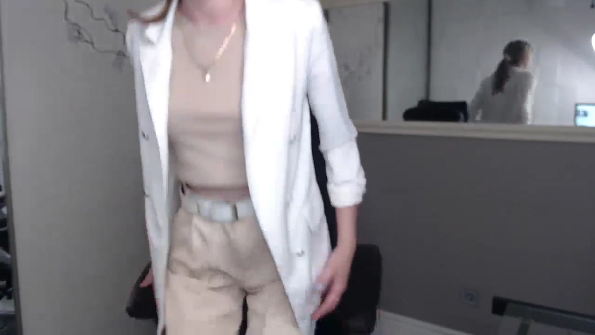Gallery image thumbnail from Kate_Lewiss's myfreecams stream on, 05/27/2024, 11:07 image 10 of 20