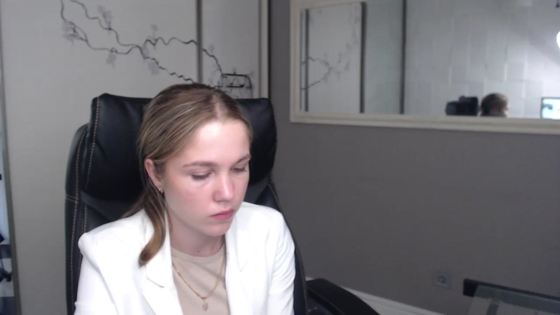 Gallery image thumbnail from Kate_Lewiss's myfreecams stream on, 05/27/2024, 11:07 image 20 of 20