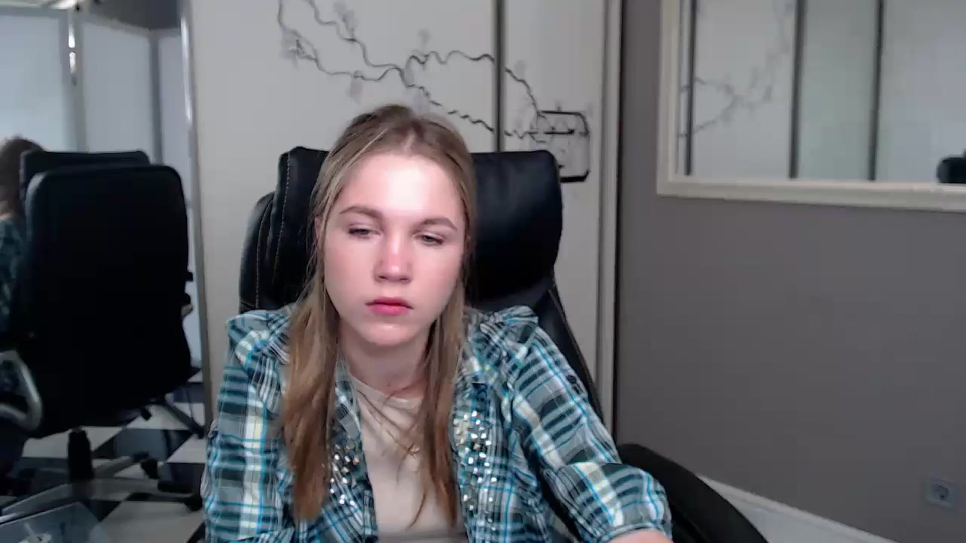 Gallery image thumbnail from Kate_Lewiss's myfreecams stream on, 05/28/2024, 06:29 image 13 of 20