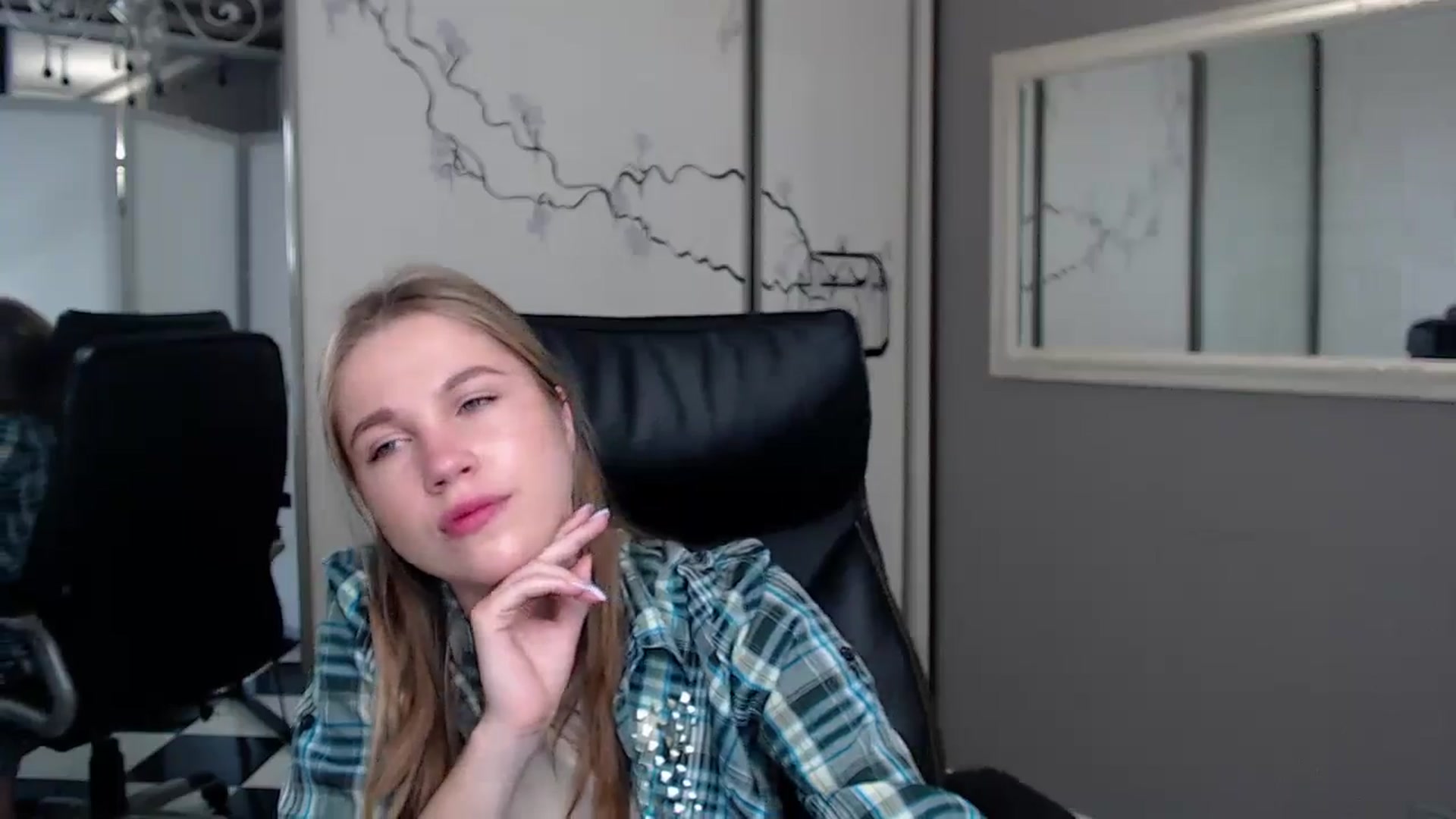Gallery image thumbnail from Kate_Lewiss's myfreecams stream on, 05/28/2024, 06:29 image 7 of 20