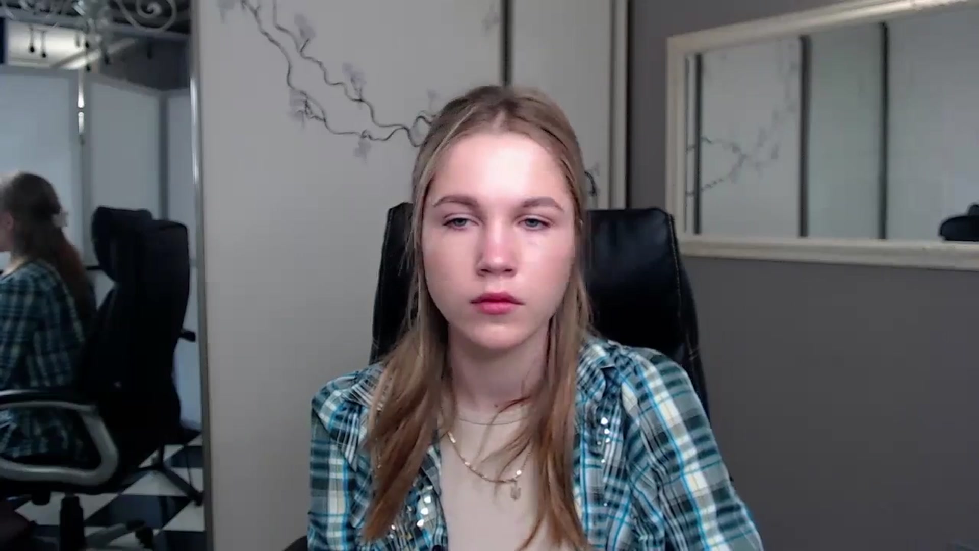 Gallery image thumbnail from Kate_Lewiss's myfreecams stream on, 05/28/2024, 06:29 image 4 of 20