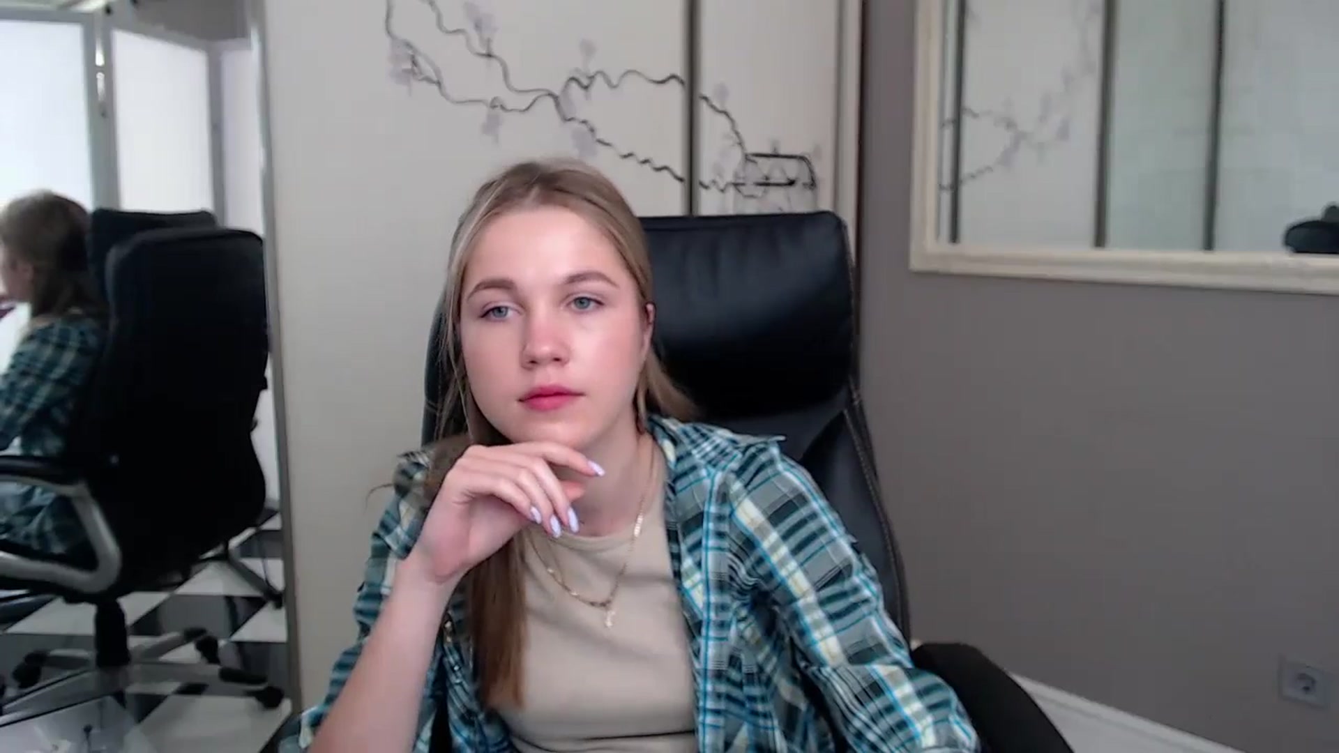 Gallery image thumbnail from Kate_Lewiss's myfreecams stream on, 05/28/2024, 07:20 image 11 of 20