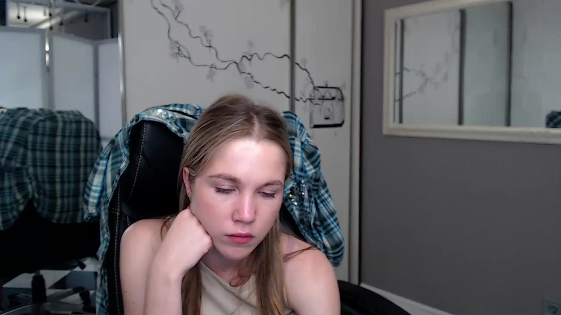 Gallery image thumbnail from Kate_Lewiss's myfreecams stream on, 05/28/2024, 11:04 image 15 of 20
