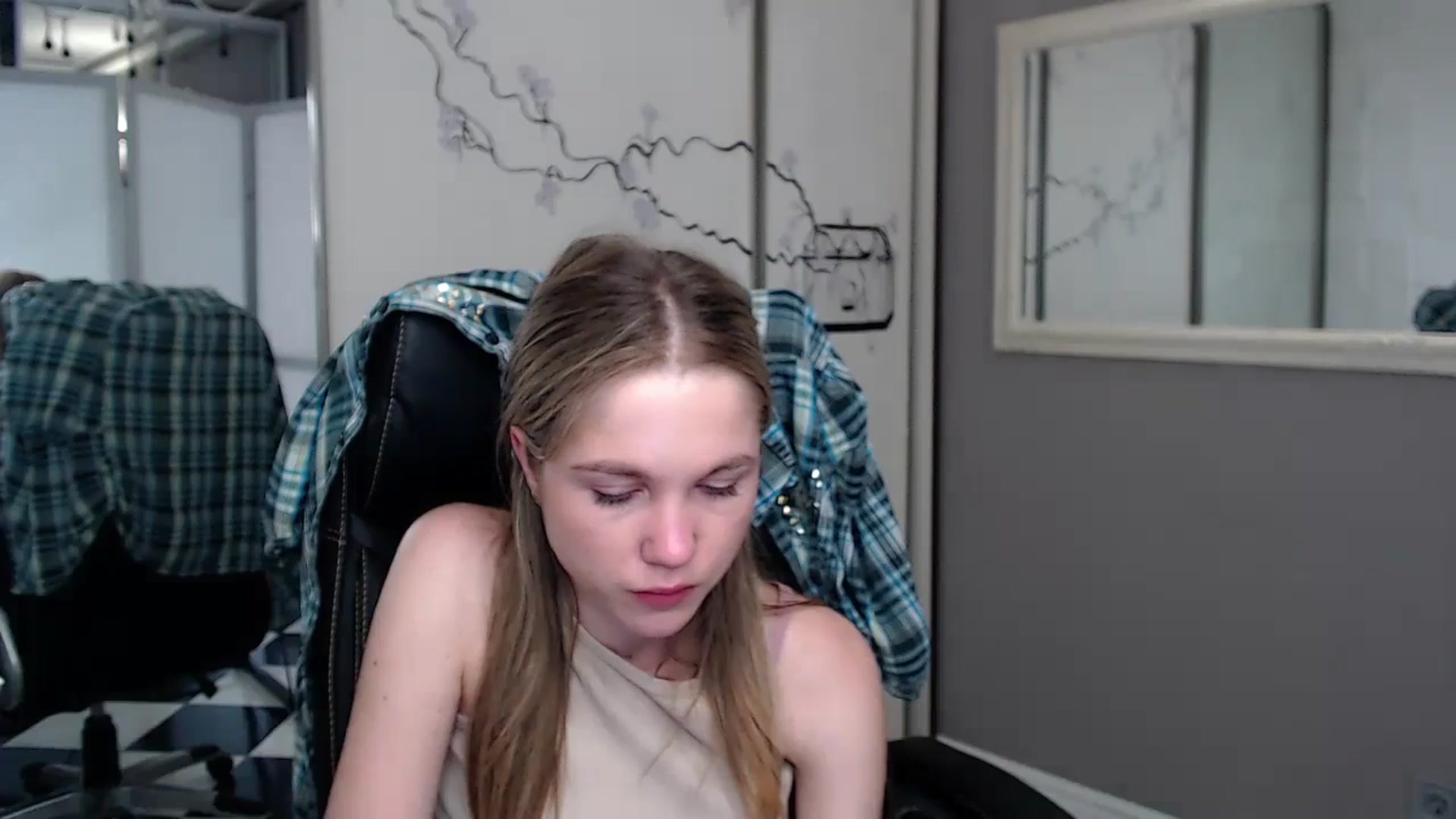 Gallery image thumbnail from Kate_Lewiss's myfreecams stream on, 05/28/2024, 11:04 image 14 of 20