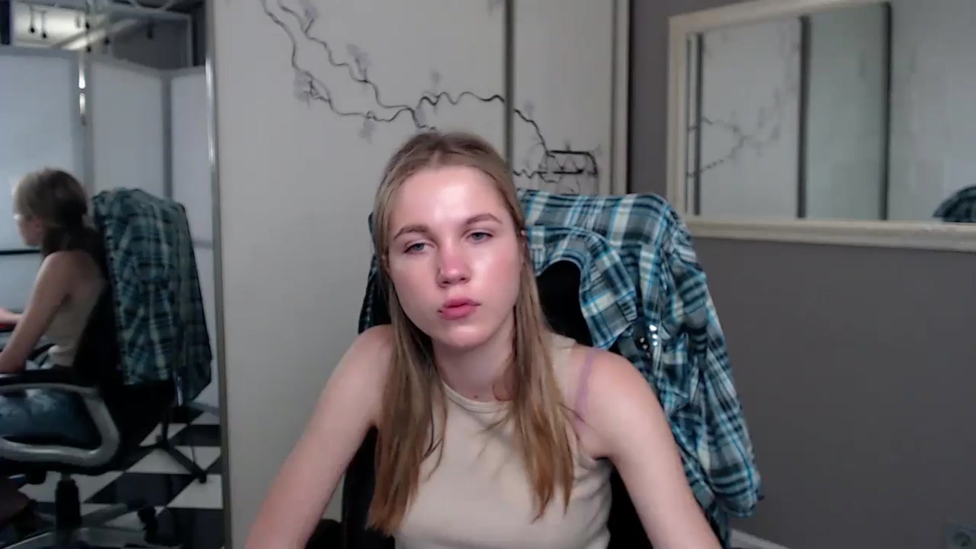 Gallery image thumbnail from Kate_Lewiss's myfreecams stream on, 05/28/2024, 11:04 image 17 of 20