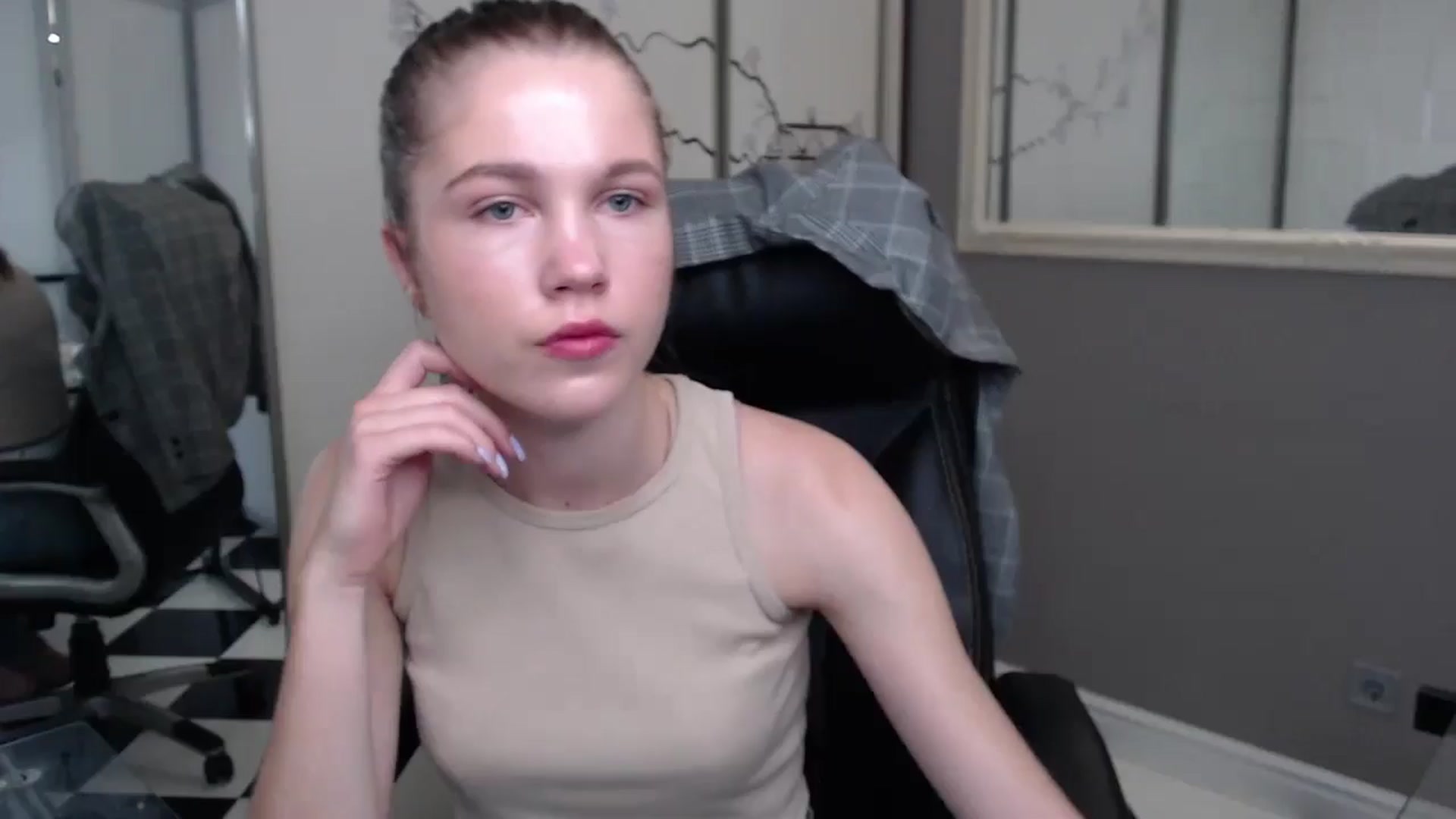 Gallery image thumbnail from Kate_Lewiss's myfreecams stream on, 05/29/2024, 06:16 image 1 of 20