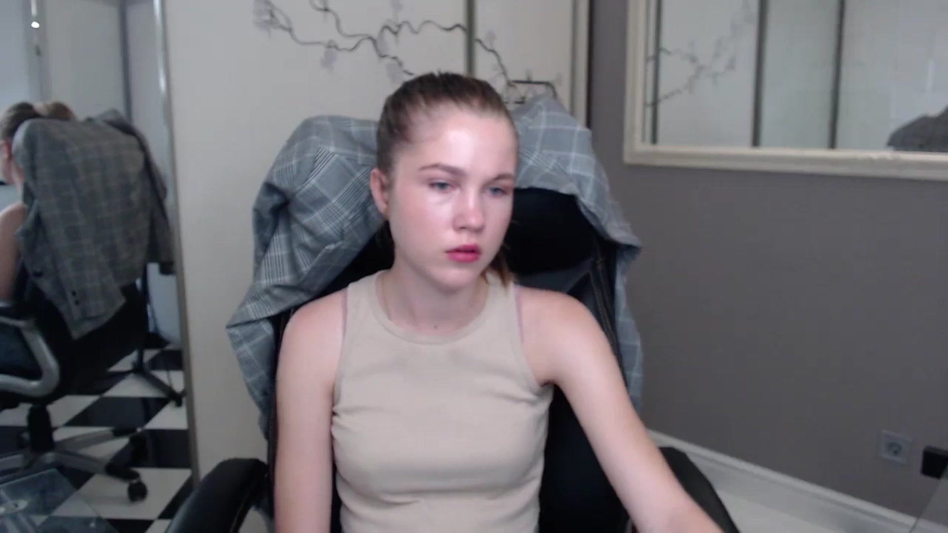 Gallery image thumbnail from Kate_Lewiss's myfreecams stream on, 05/29/2024, 06:16 image 7 of 20