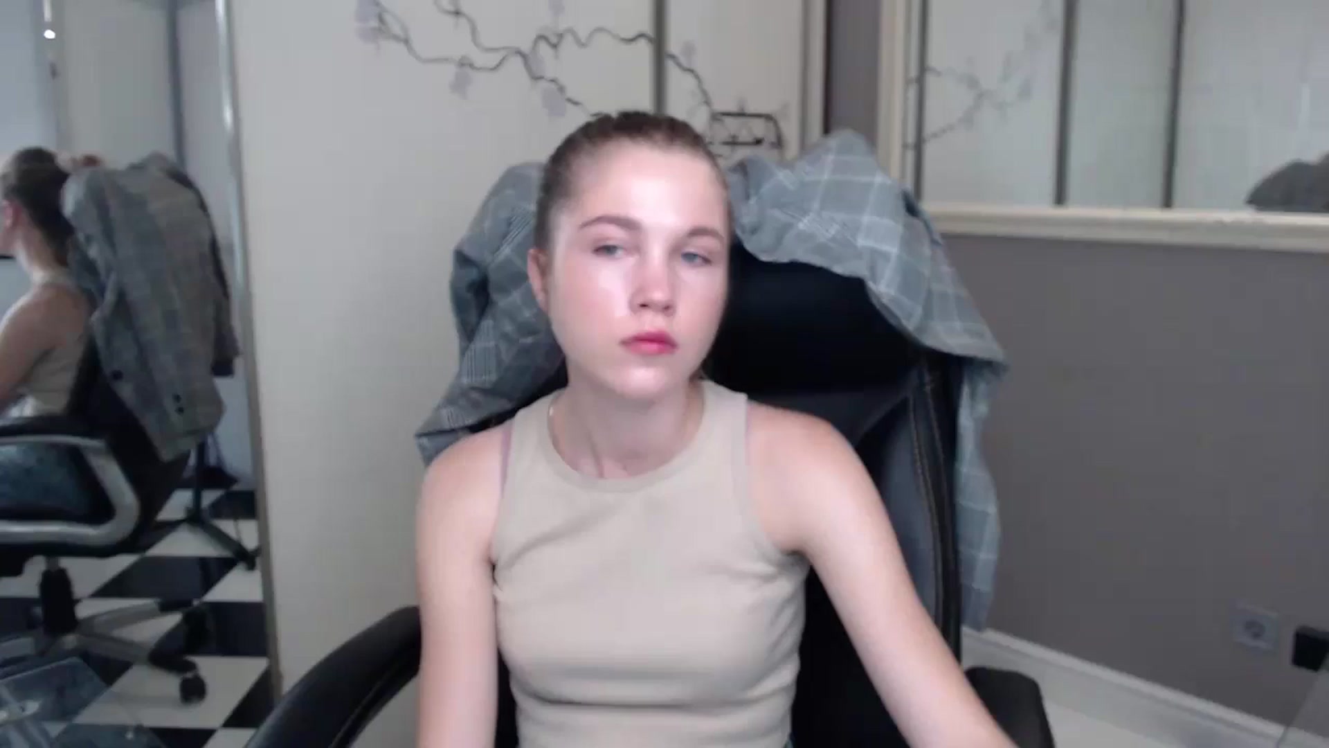 Gallery image thumbnail from Kate_Lewiss's myfreecams stream on, 05/29/2024, 06:16 image 14 of 20