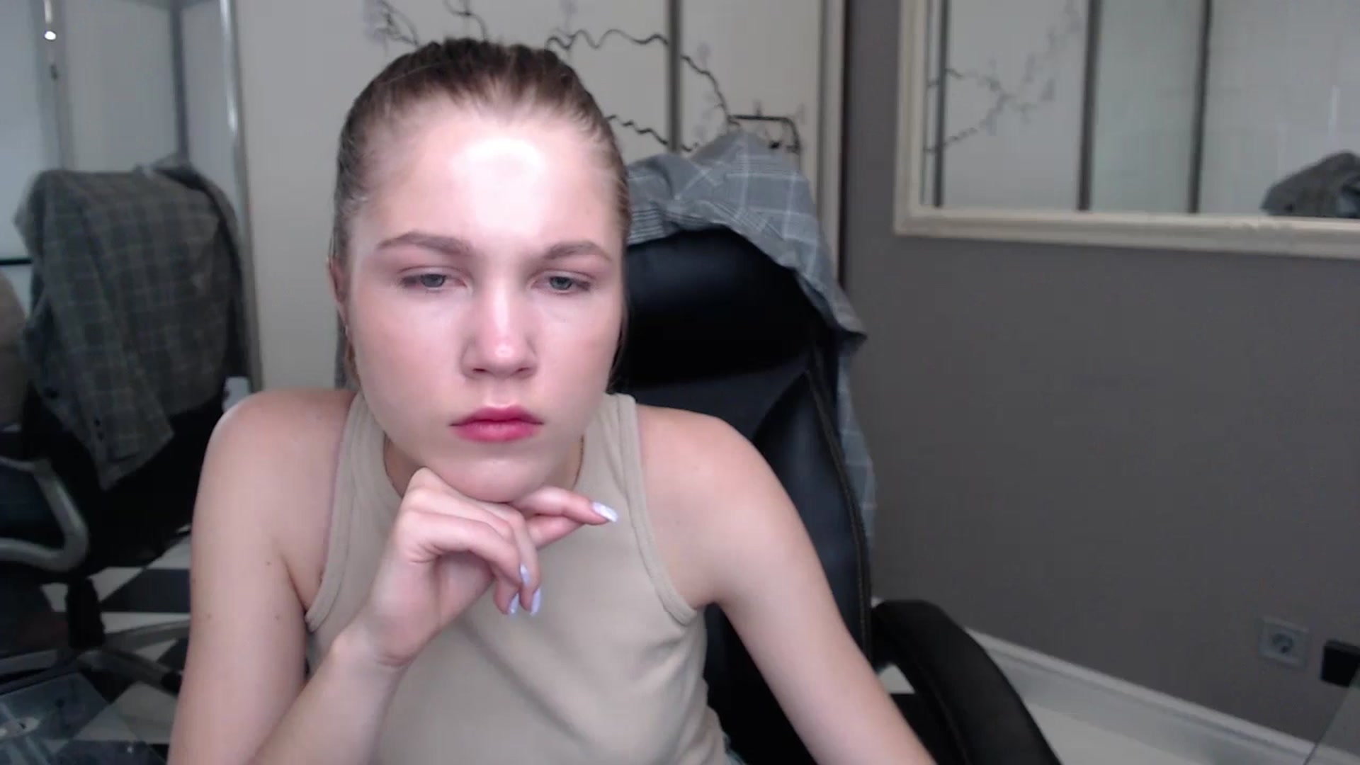 Gallery image thumbnail from Kate_Lewiss's myfreecams stream on, 05/29/2024, 06:16 image 2 of 20