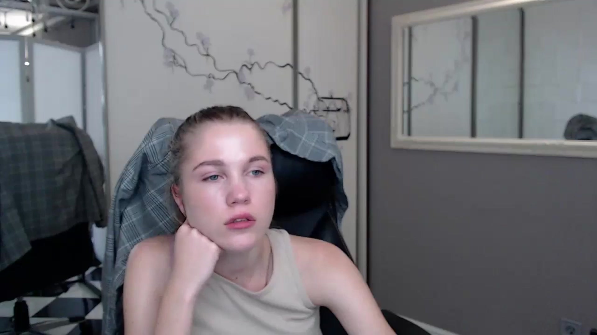 Gallery image thumbnail from Kate_Lewiss's myfreecams stream on, 05/29/2024, 09:49 image 13 of 20