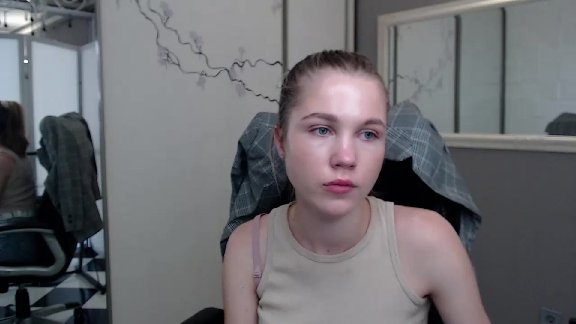 Gallery image thumbnail from Kate_Lewiss's myfreecams stream on, 05/29/2024, 09:49 image 11 of 20