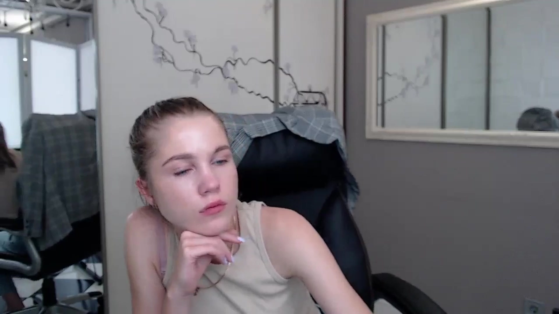 Gallery image thumbnail from Kate_Lewiss's myfreecams stream on, 05/29/2024, 09:49 image 20 of 20