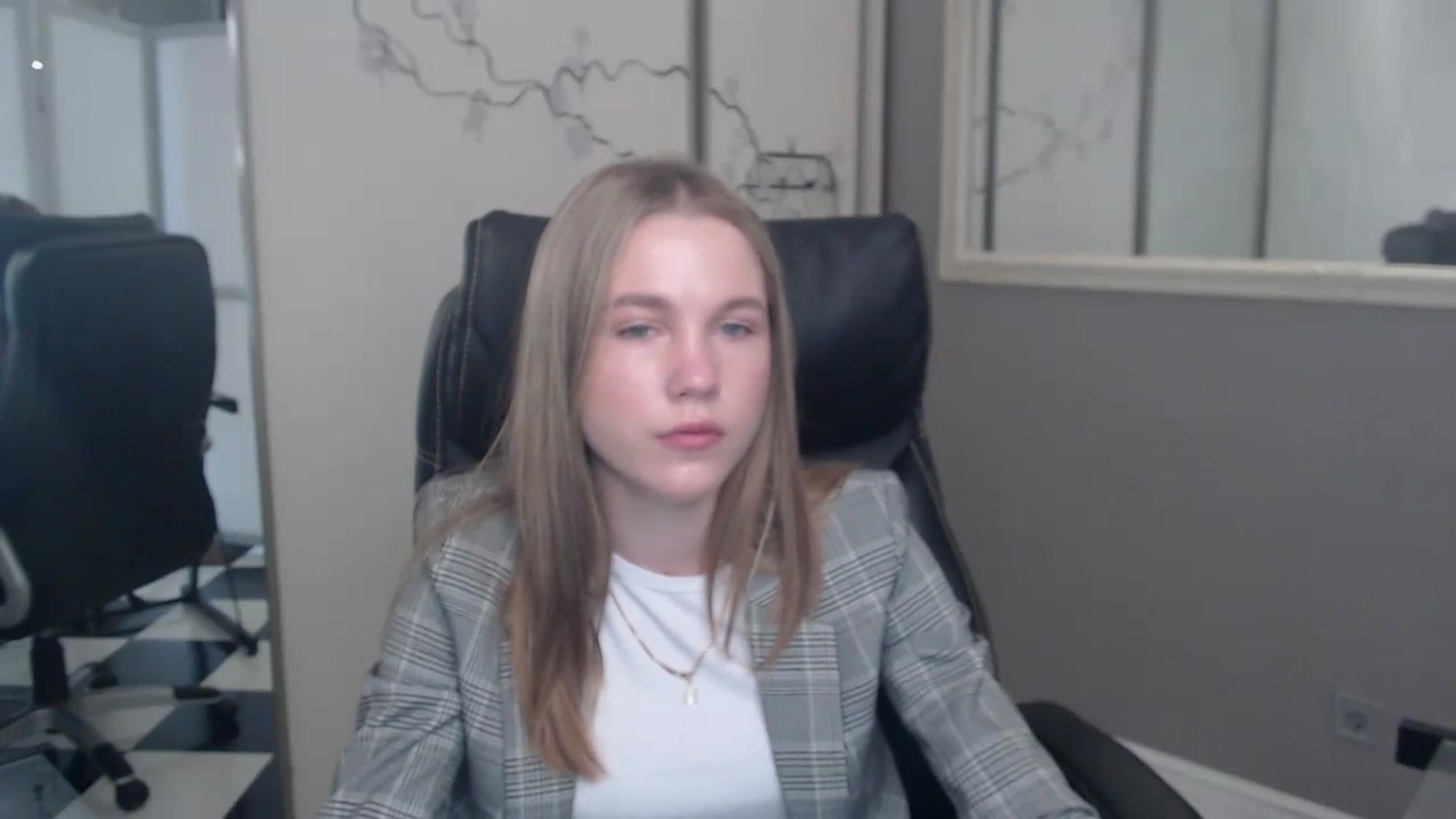 Gallery image thumbnail from Kate_Lewiss's myfreecams stream on, 05/30/2024, 06:00 image 6 of 20