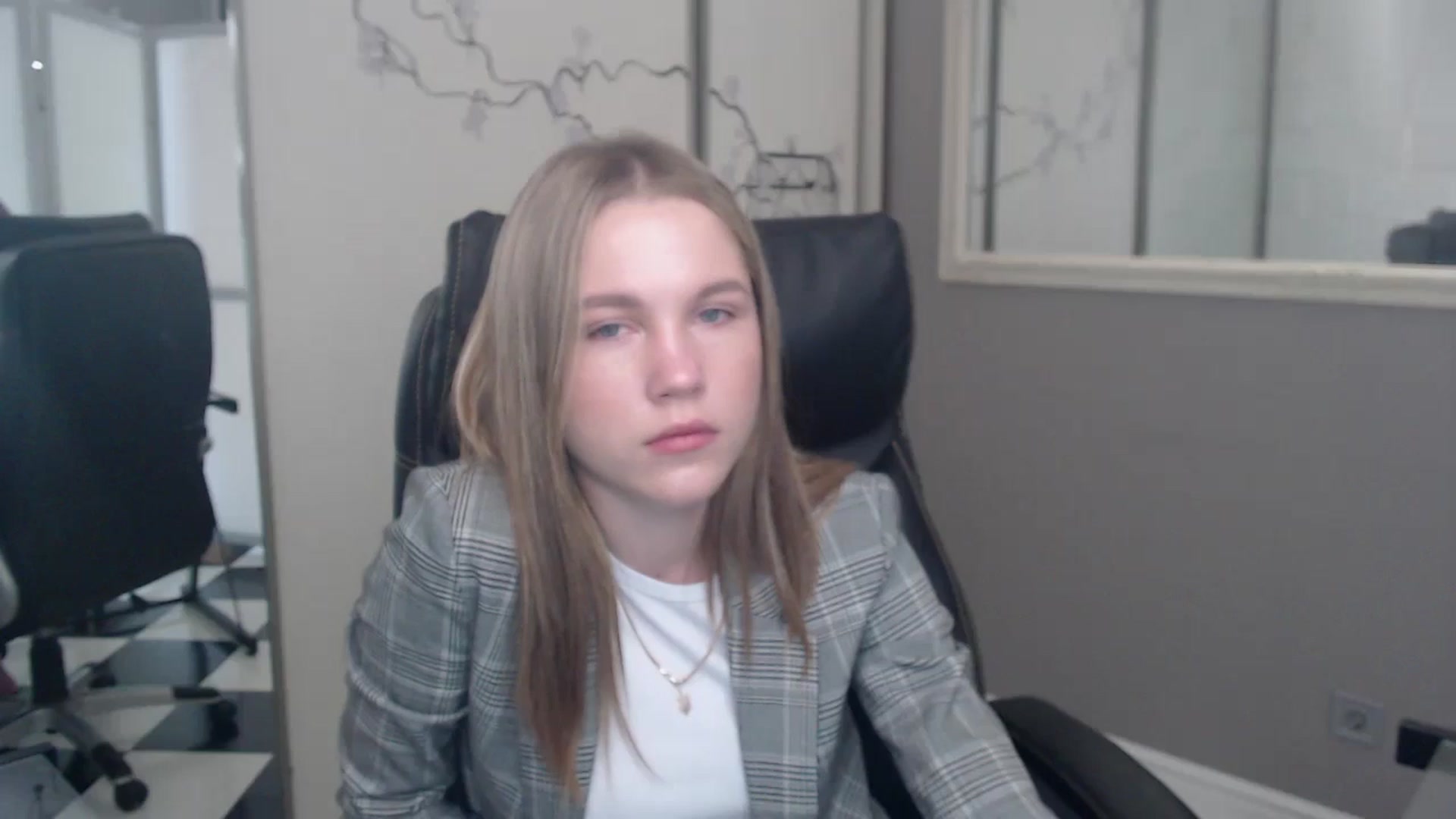 Gallery image thumbnail from Kate_Lewiss's myfreecams stream on, 05/30/2024, 06:00 image 1 of 20