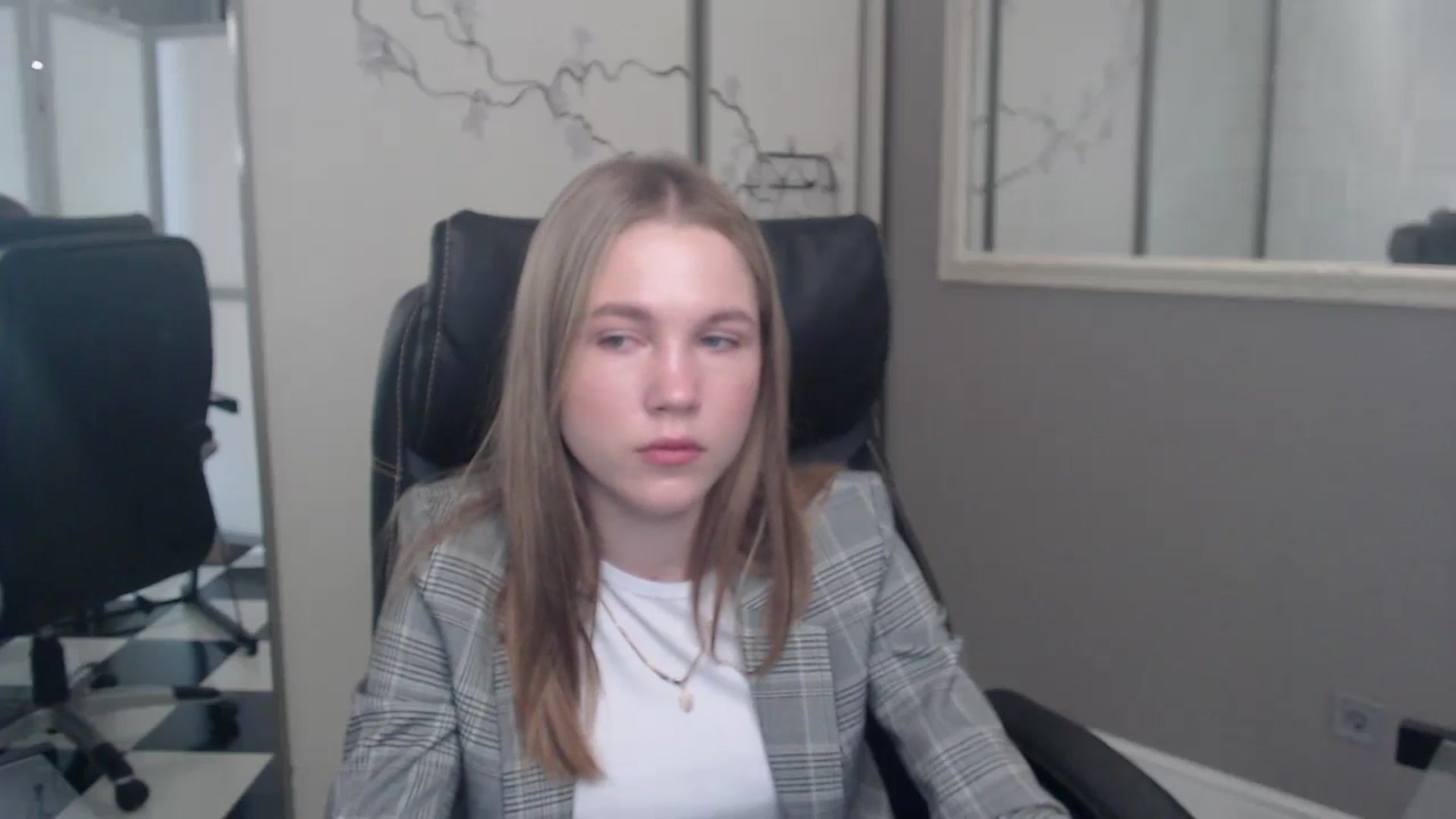 Gallery image thumbnail from Kate_Lewiss's myfreecams stream on, 05/30/2024, 06:00 image 5 of 20