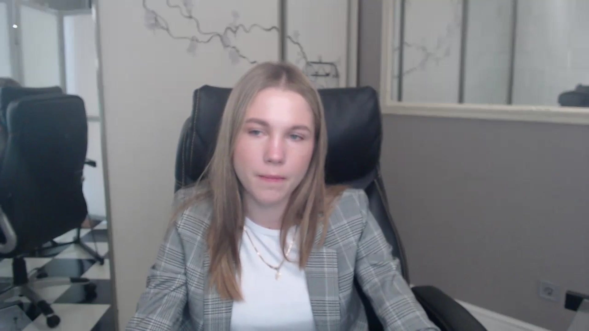 Gallery image thumbnail from Kate_Lewiss's myfreecams stream on, 05/30/2024, 06:00 image 4 of 20