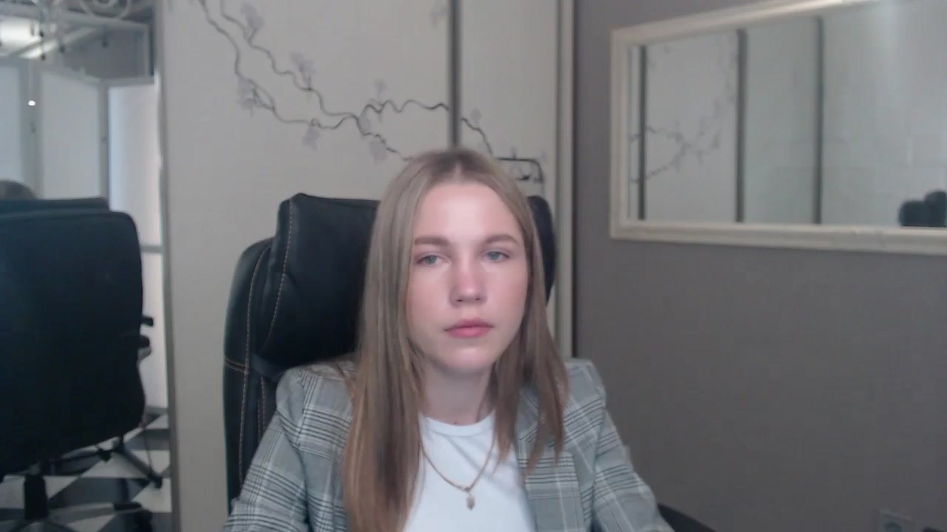 Gallery image thumbnail from Kate_Lewiss's myfreecams stream on, 05/30/2024, 07:28 image 4 of 20