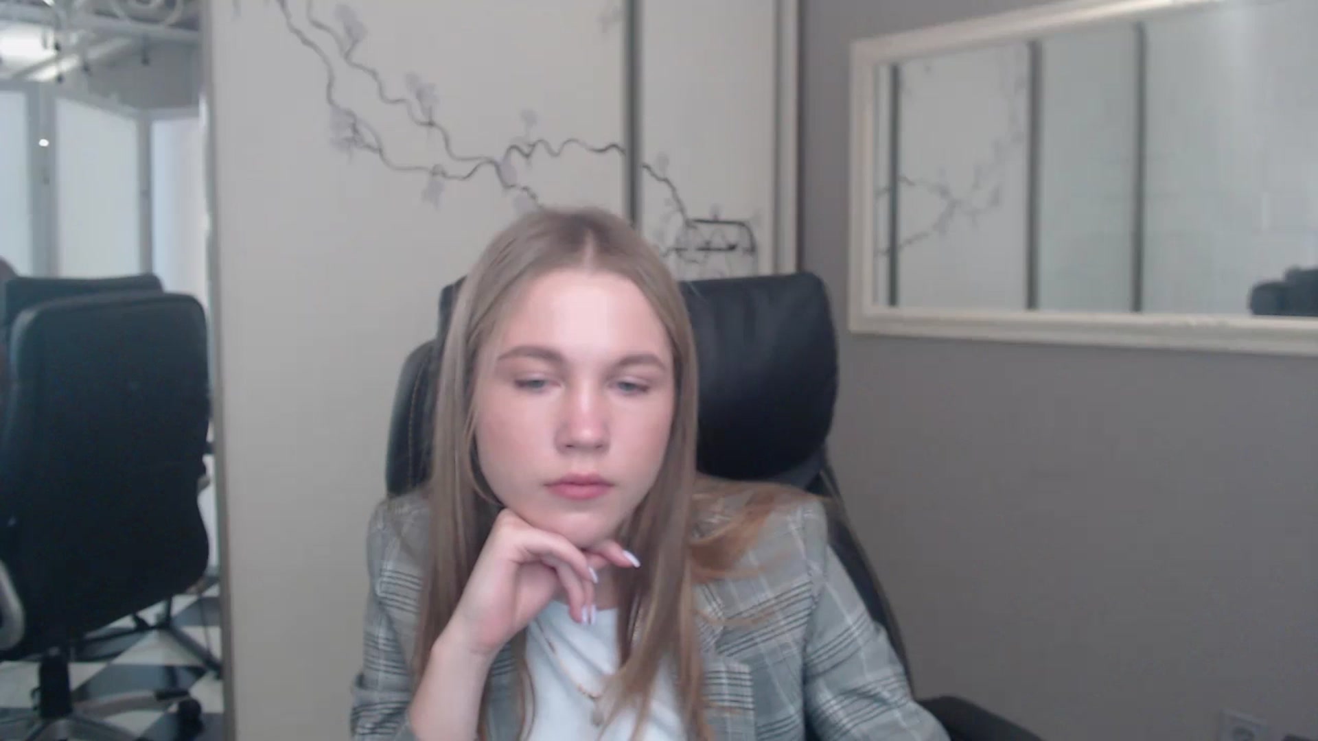 Gallery image thumbnail from Kate_Lewiss's myfreecams stream on, 05/30/2024, 07:28 image 7 of 20