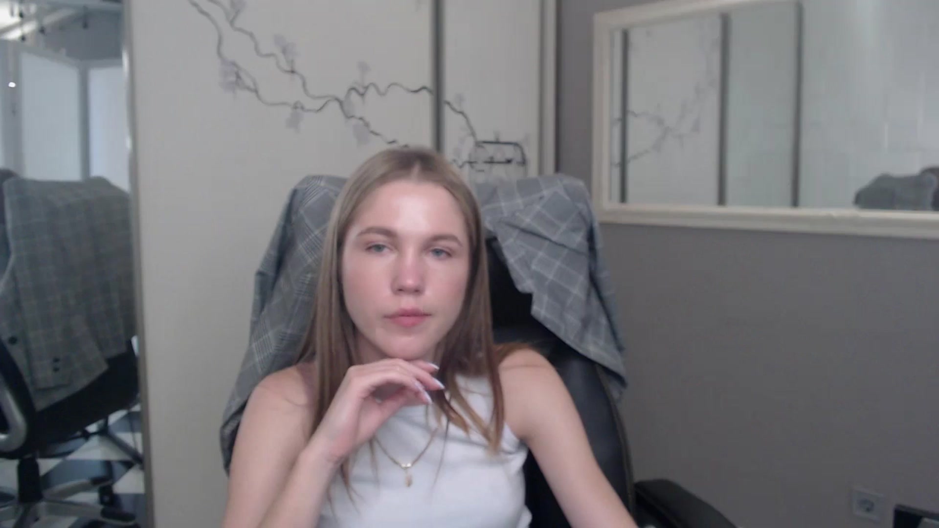 Gallery image thumbnail from Kate_Lewiss's myfreecams stream on, 05/30/2024, 11:04 image 19 of 20
