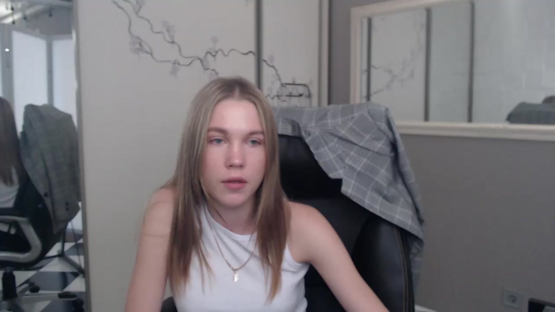 Gallery image thumbnail from Kate_Lewiss's myfreecams stream on, 05/30/2024, 11:04 image 15 of 20