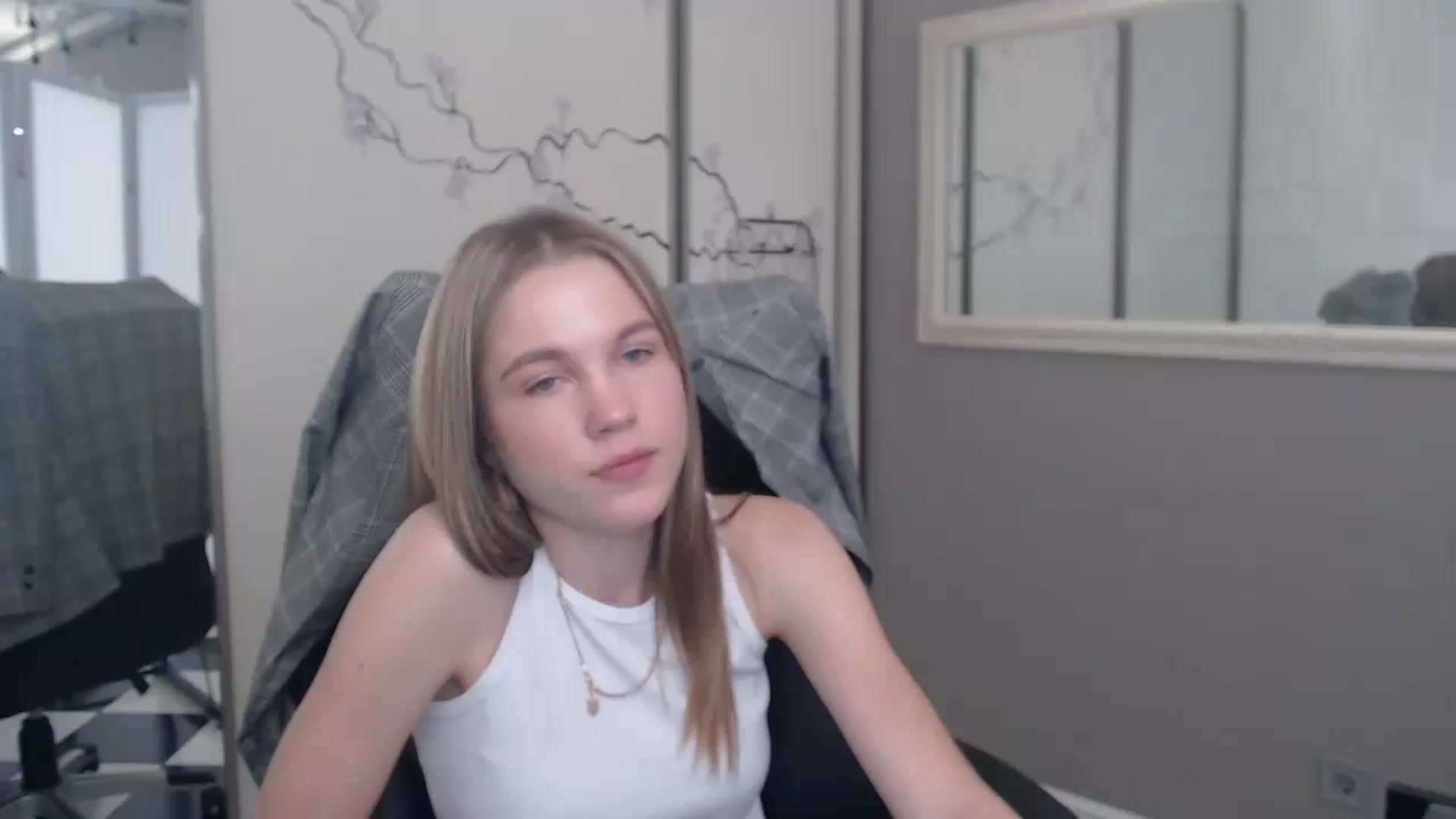 Gallery image thumbnail from Kate_Lewiss's myfreecams stream on, 05/30/2024, 11:04 image 12 of 20
