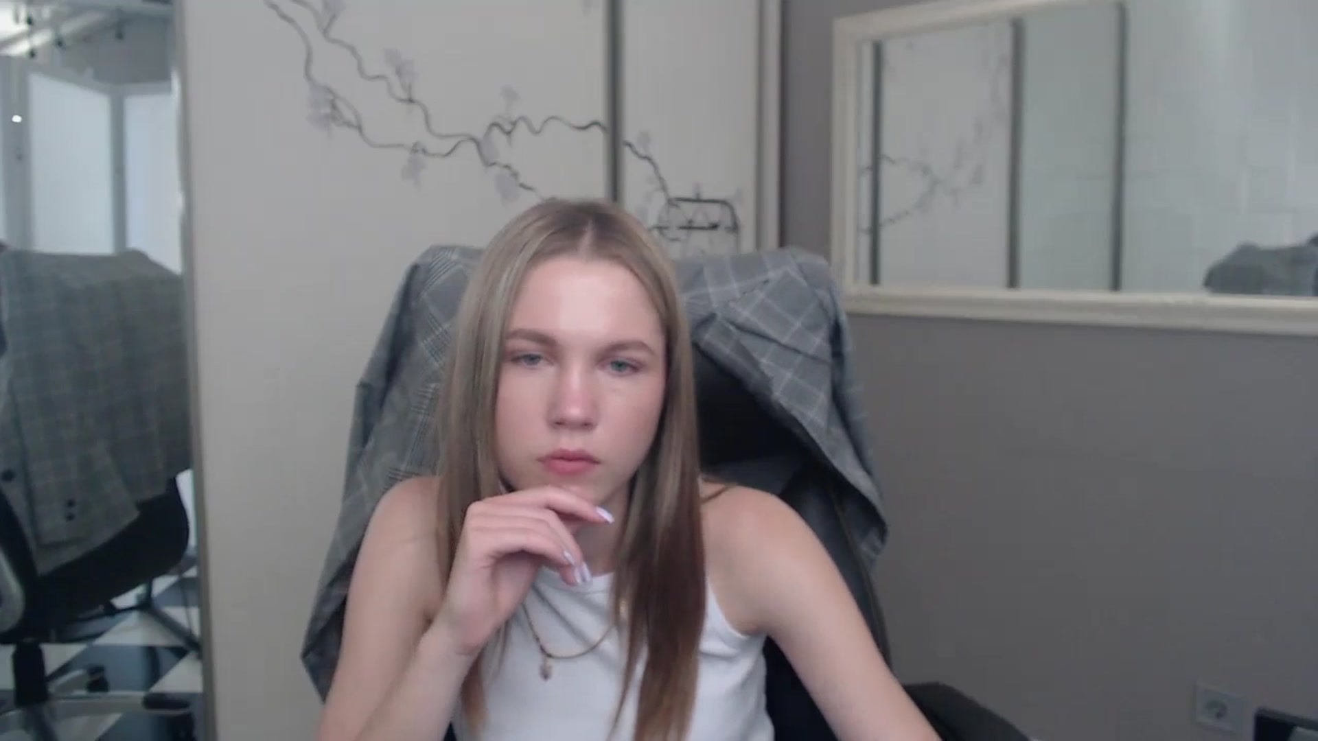 Gallery image thumbnail from Kate_Lewiss's myfreecams stream on, 05/30/2024, 11:04 image 2 of 20