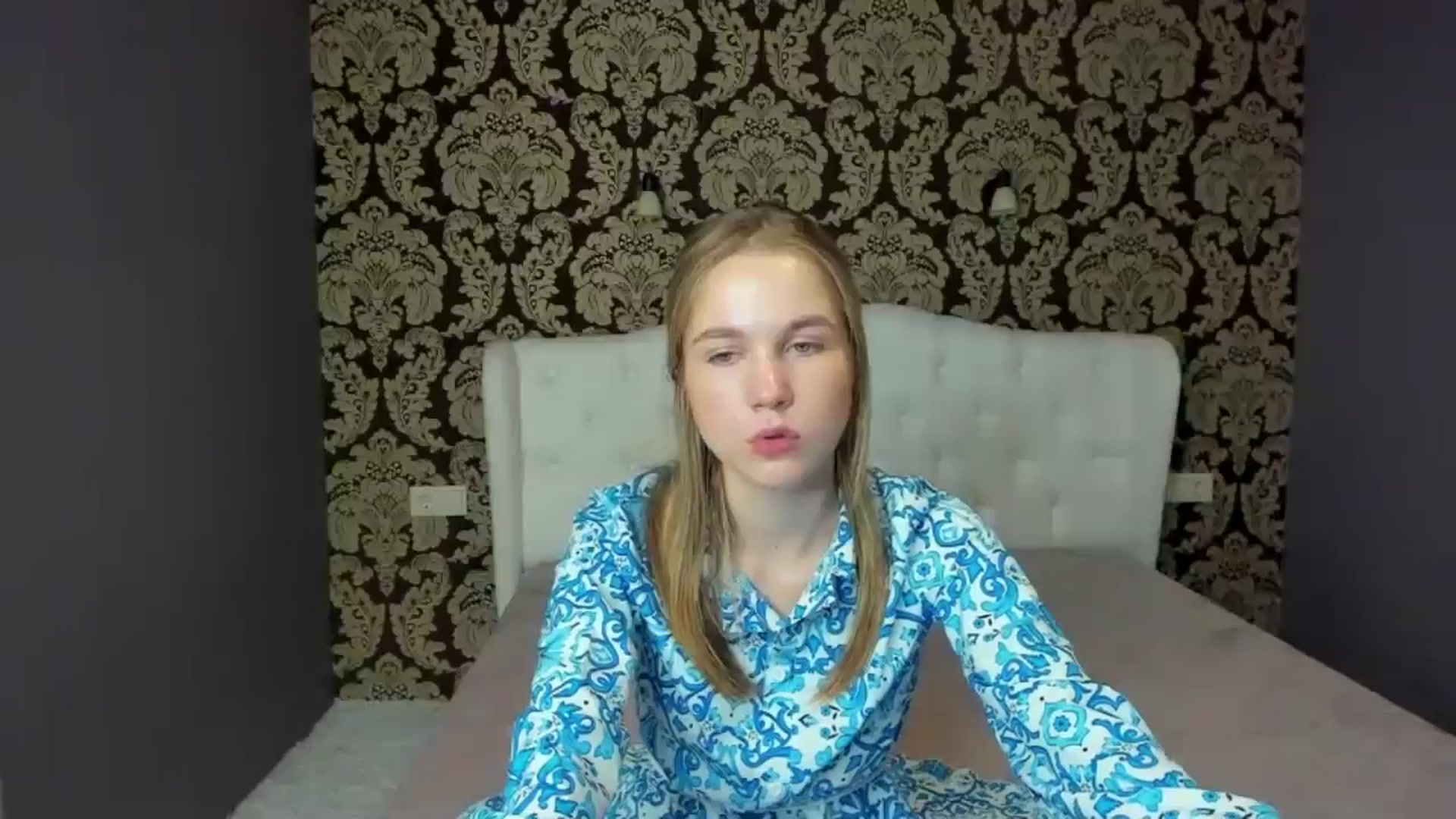 Gallery image thumbnail from Kate_Lewiss's myfreecams stream on, 06/02/2024, 09:34 image 13 of 20