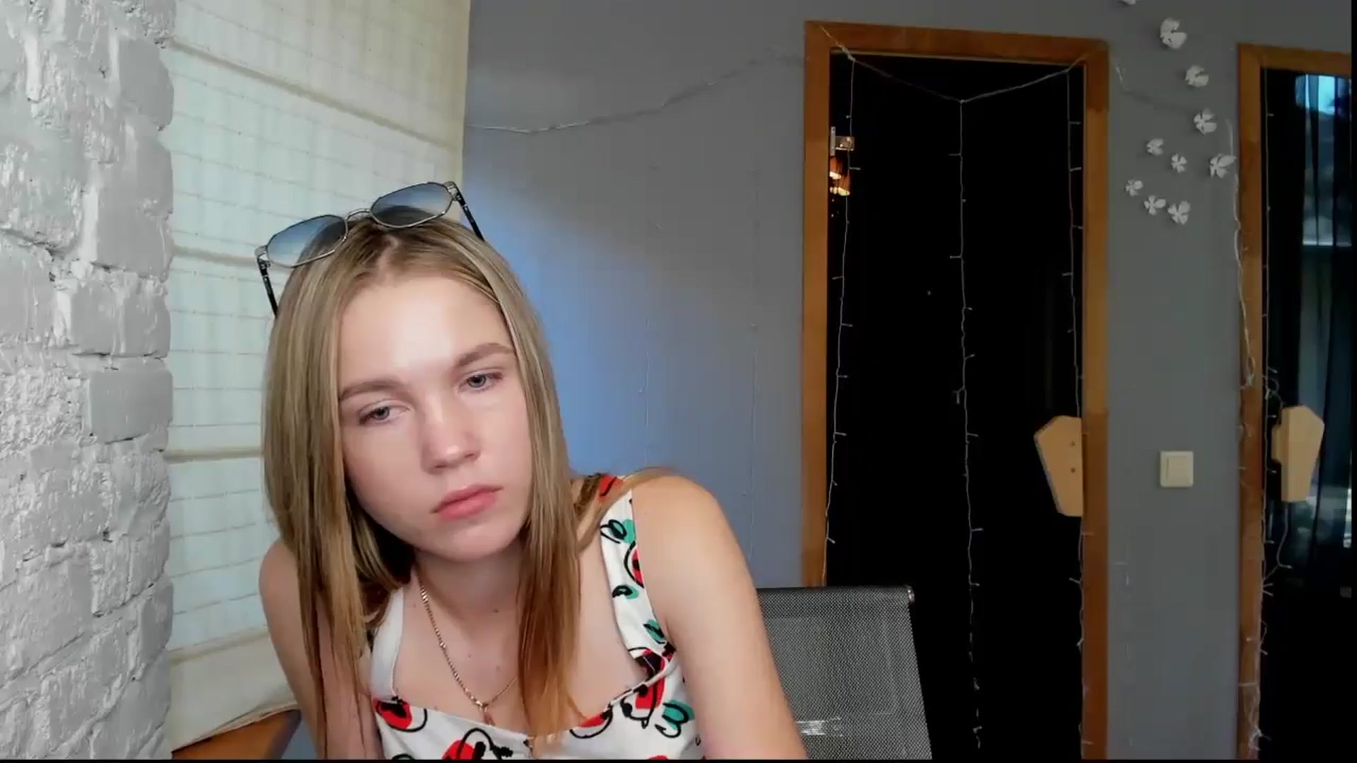Gallery image thumbnail from Kate_Lewiss's myfreecams stream on, 06/03/2024, 07:12 image 13 of 20