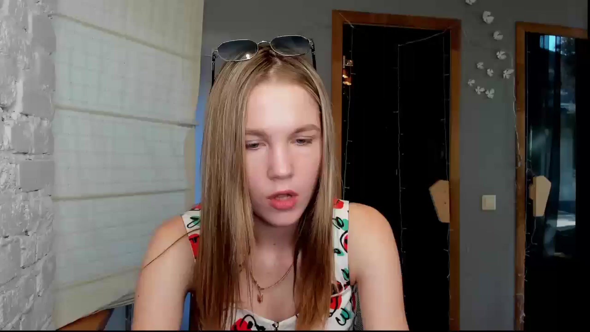 Gallery image thumbnail from Kate_Lewiss's myfreecams stream on, 06/03/2024, 07:12 image 2 of 20