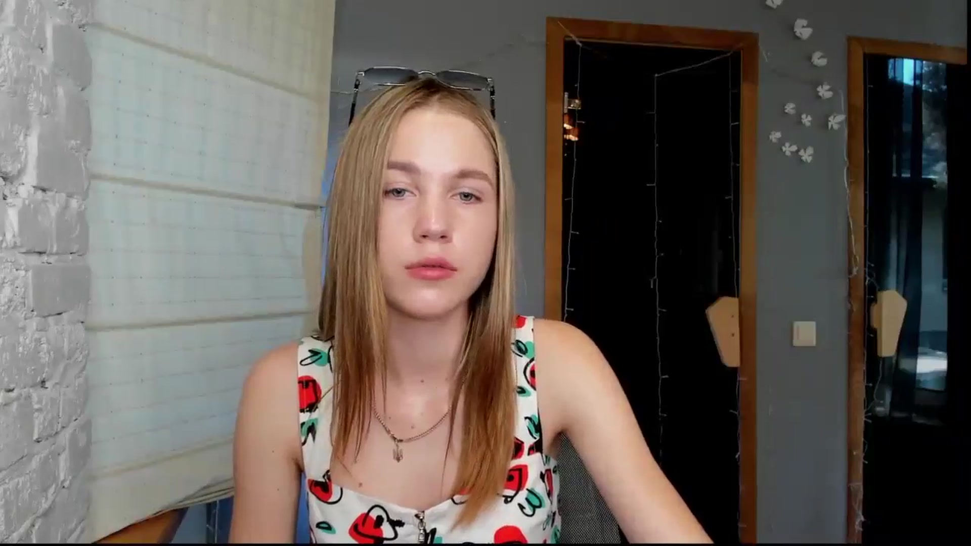 Gallery image thumbnail from Kate_Lewiss's myfreecams stream on, 06/03/2024, 07:12 image 4 of 20