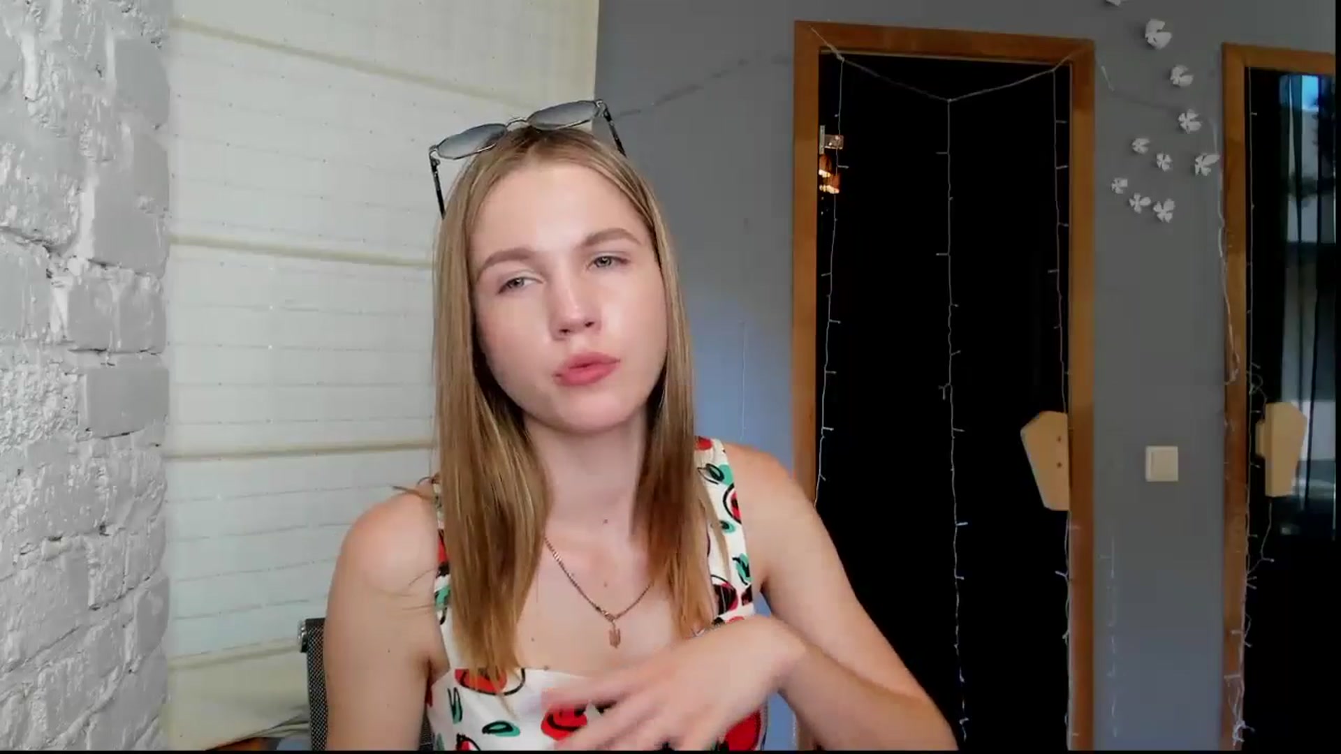 Gallery image thumbnail from Kate_Lewiss's myfreecams stream on, 06/03/2024, 09:20 image 18 of 20