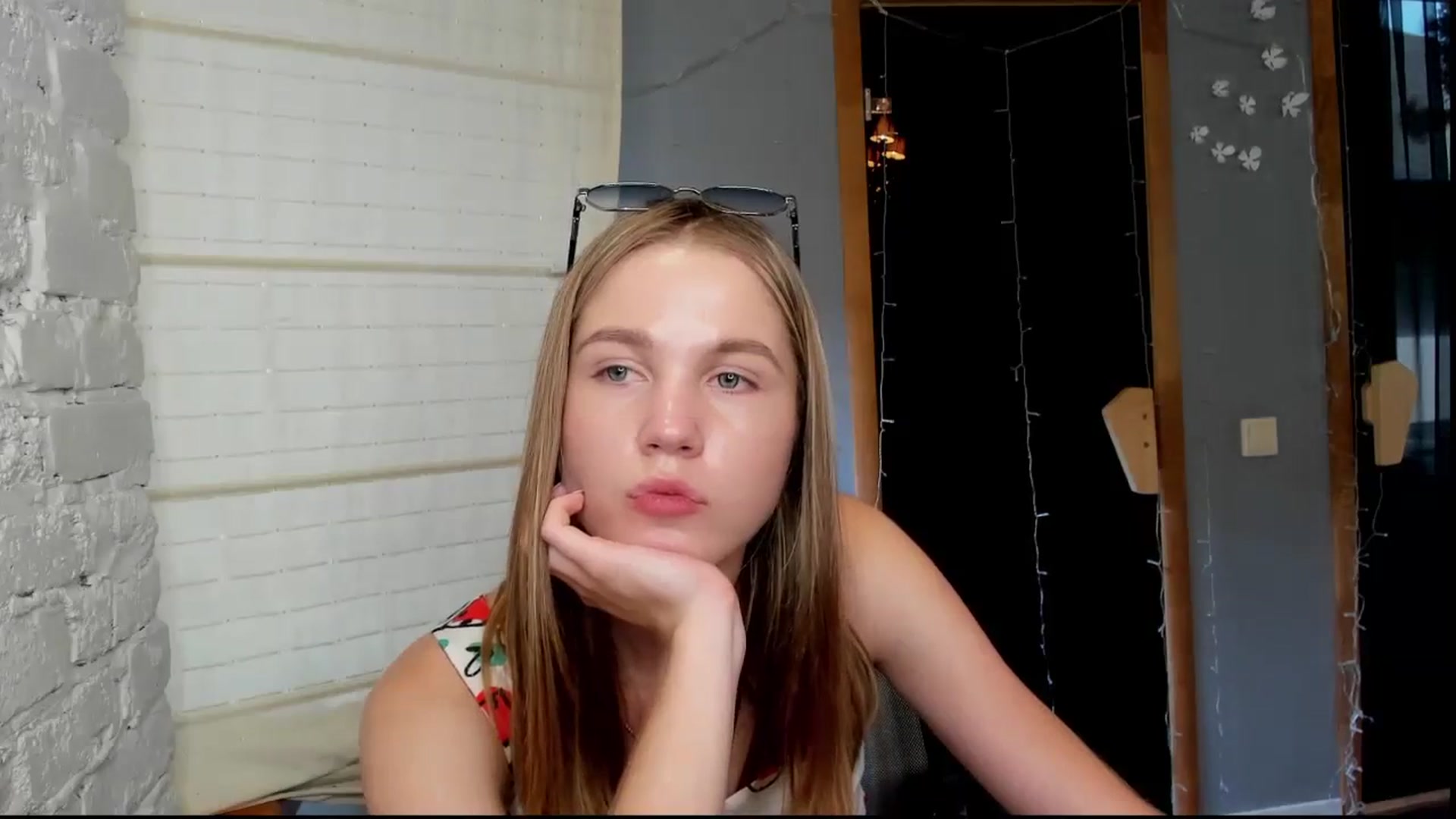 Gallery image thumbnail from Kate_Lewiss's myfreecams stream on, 06/03/2024, 11:05 image 13 of 20