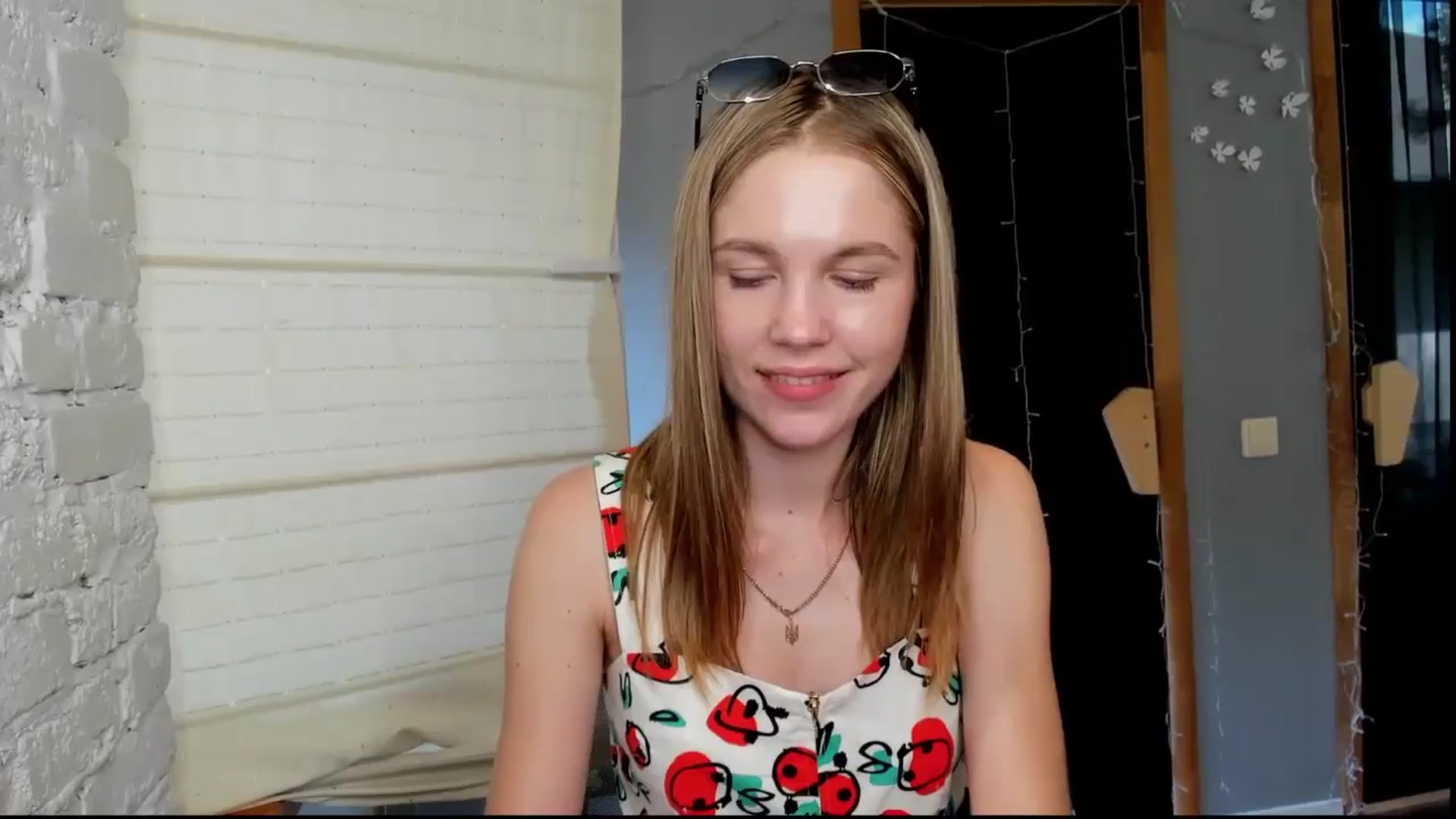 Gallery image thumbnail from Kate_Lewiss's myfreecams stream on, 06/03/2024, 11:05 image 17 of 20
