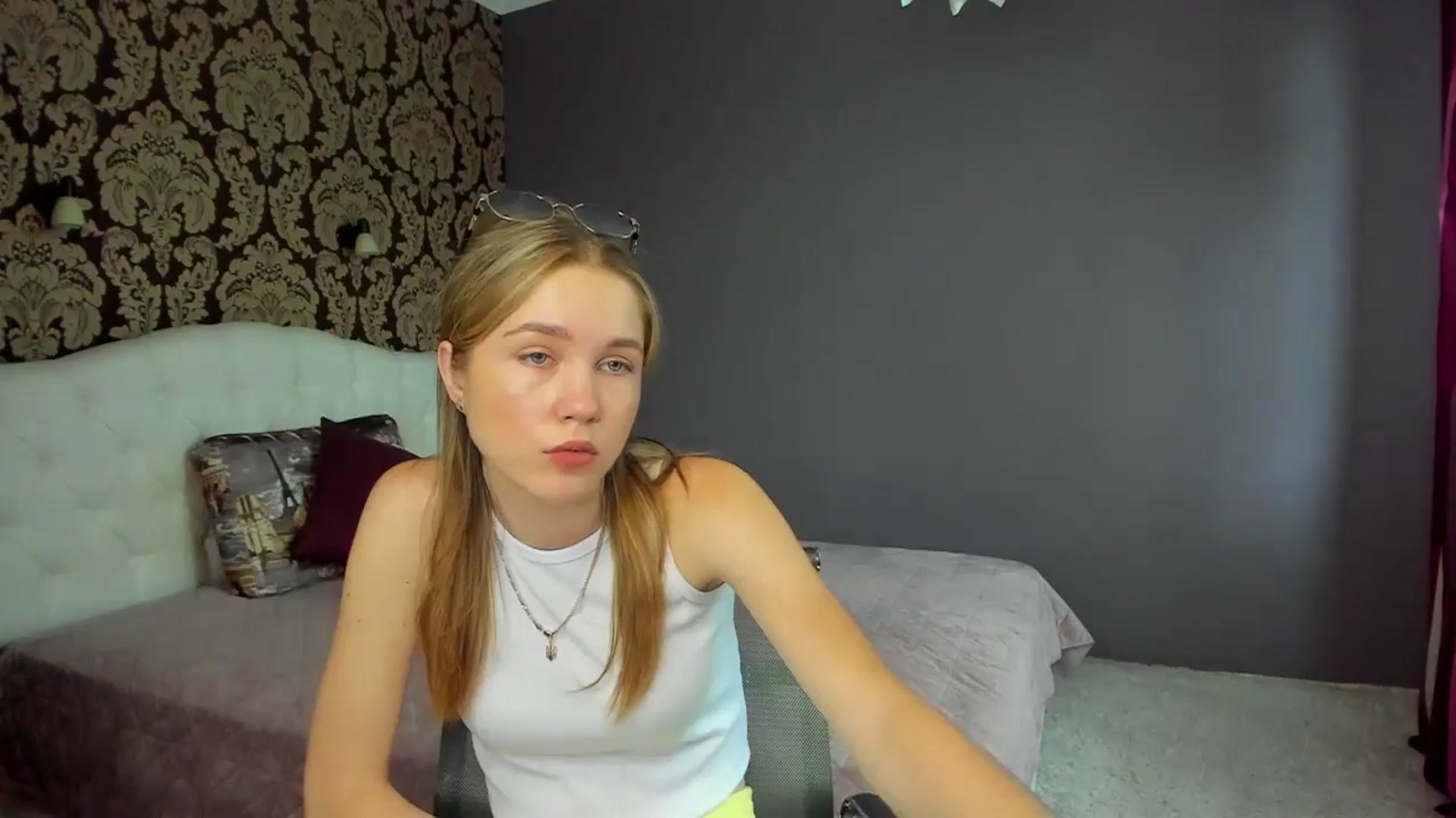 Gallery image thumbnail from Kate_Lewiss's myfreecams stream on, 06/04/2024, 06:50 image 13 of 20