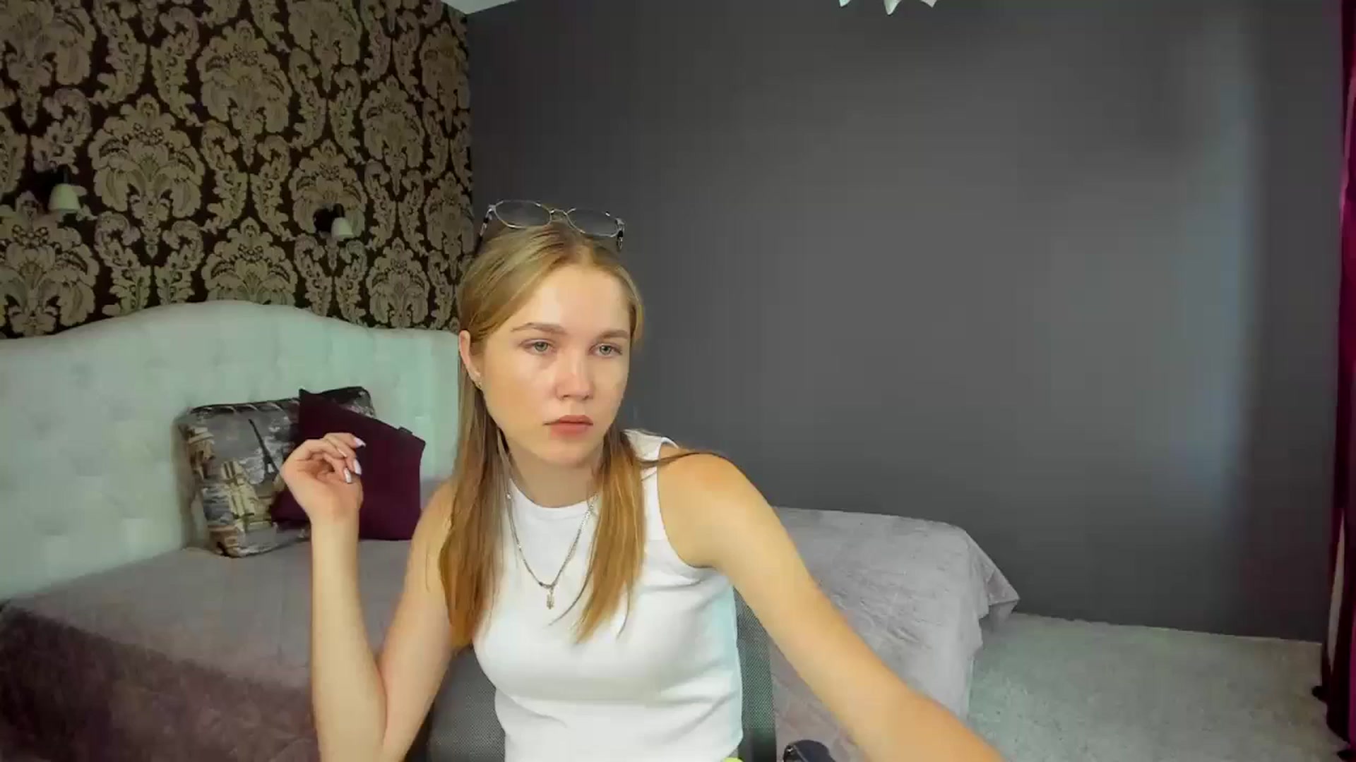 Gallery image thumbnail from Kate_Lewiss's myfreecams stream on, 06/04/2024, 06:50 image 20 of 20