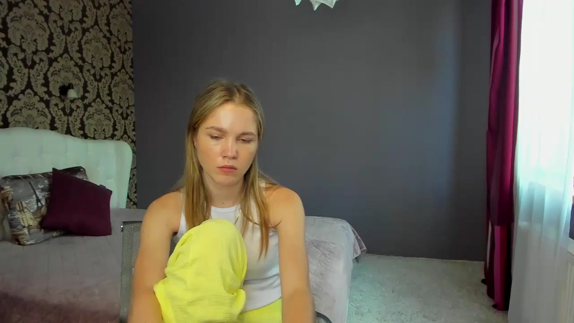 Gallery image thumbnail from Kate_Lewiss's myfreecams stream on, 06/04/2024, 09:55 image 19 of 20