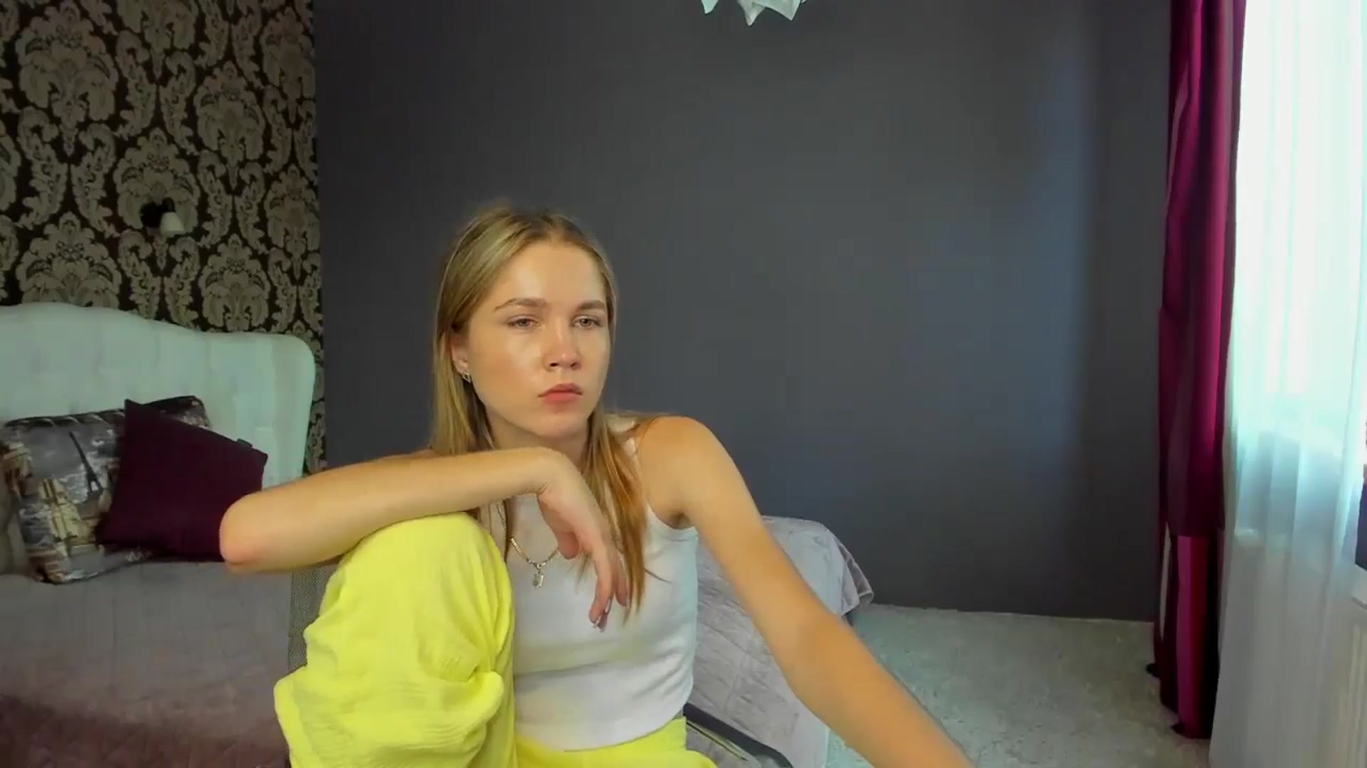 Gallery image thumbnail from Kate_Lewiss's myfreecams stream on, 06/04/2024, 09:55 image 20 of 20