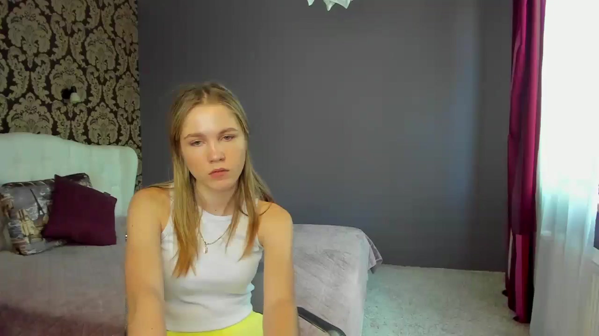 Gallery image thumbnail from Kate_Lewiss's myfreecams stream on, 06/04/2024, 09:55 image 17 of 20
